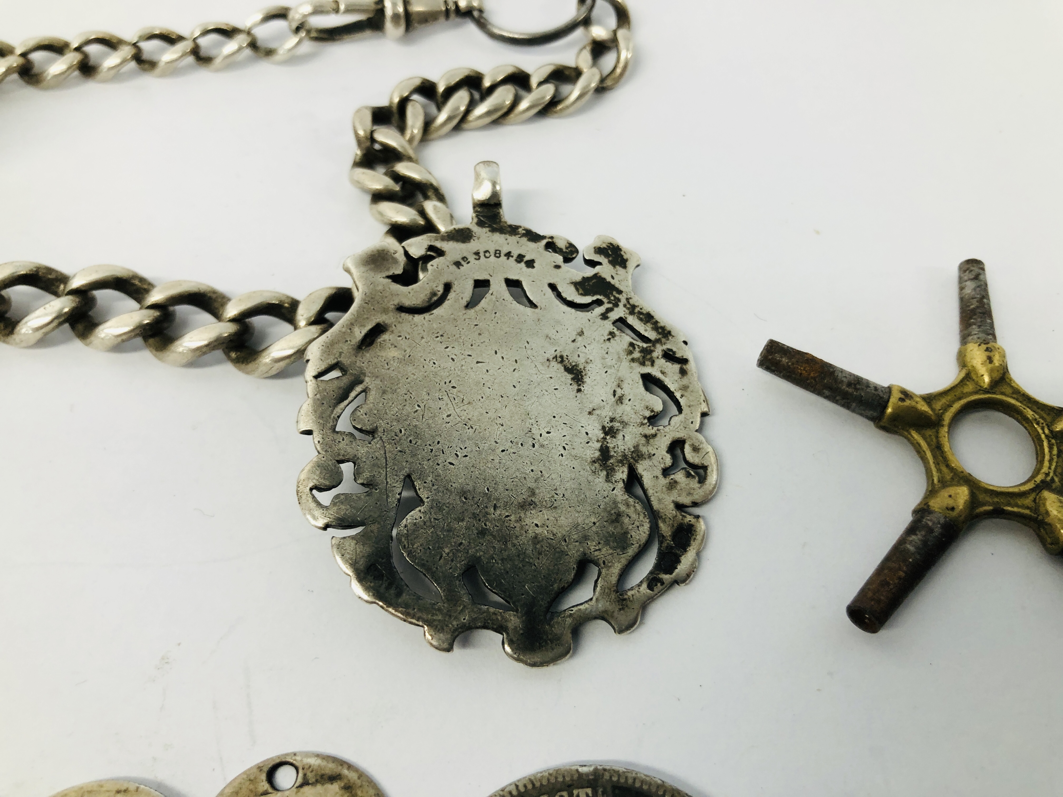 COLLECTION OF VINTAGE SILVER TO INCLUDE COINAGE, WATCH CHAIN, - Image 14 of 16