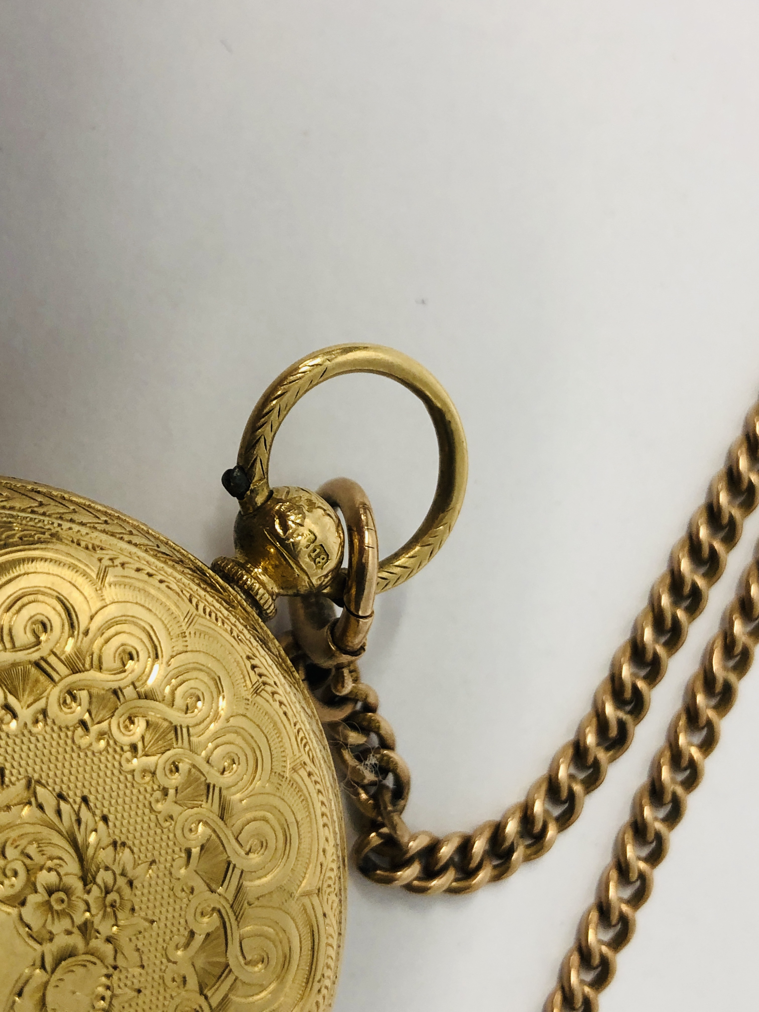 18CT GOLD CASED POCKET WATCH ON 9CT GOLD WATCH CHAIN PLUS VINTAGE YELLOW METAL FOB MARKED 10. - Image 15 of 17