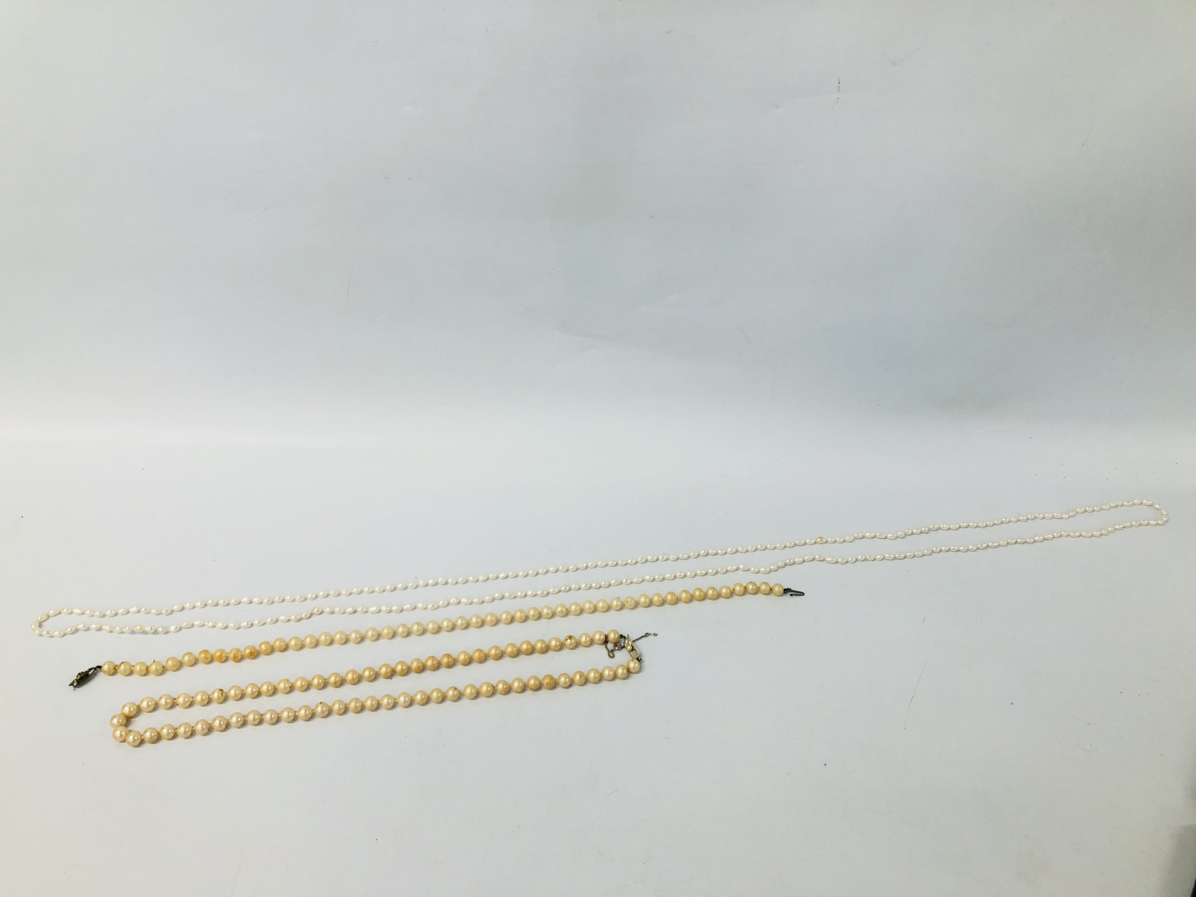 A SEEDPEARL NECKLACE LENGTH 150CM. - Image 8 of 9