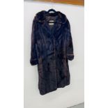 "LUCAS" BOND STREET LONDON MINK LADIES FUR COAT.