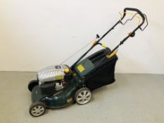 A TESCO 173CC PETROL SELF PROPELLED LAWN MOWER MODEL PLM042013 501MM CUT - SOLD AS SEEN.