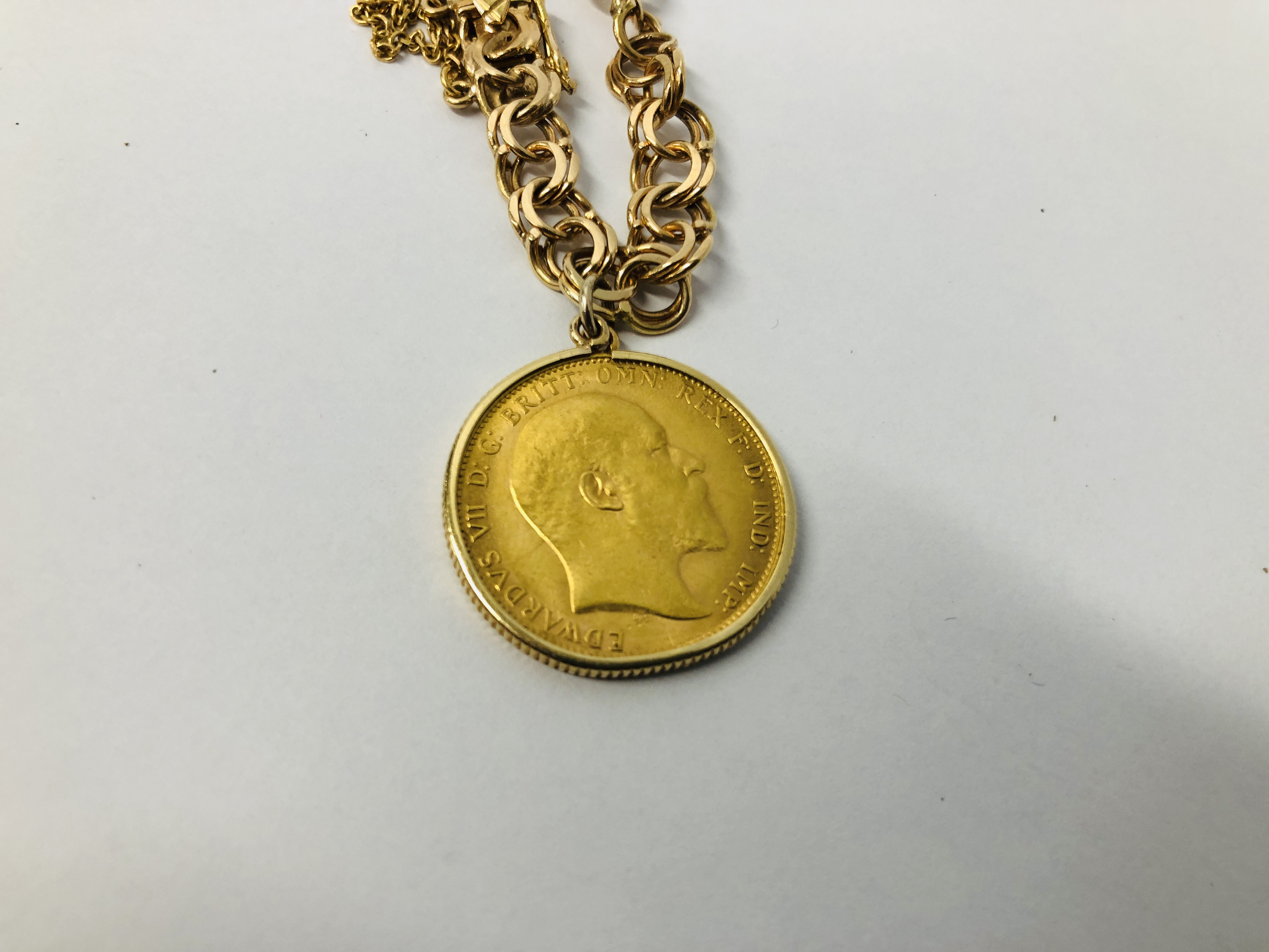 1910 GOLD SOVEREIGN - KING EDWARD VII IN 9CT. - Image 2 of 9