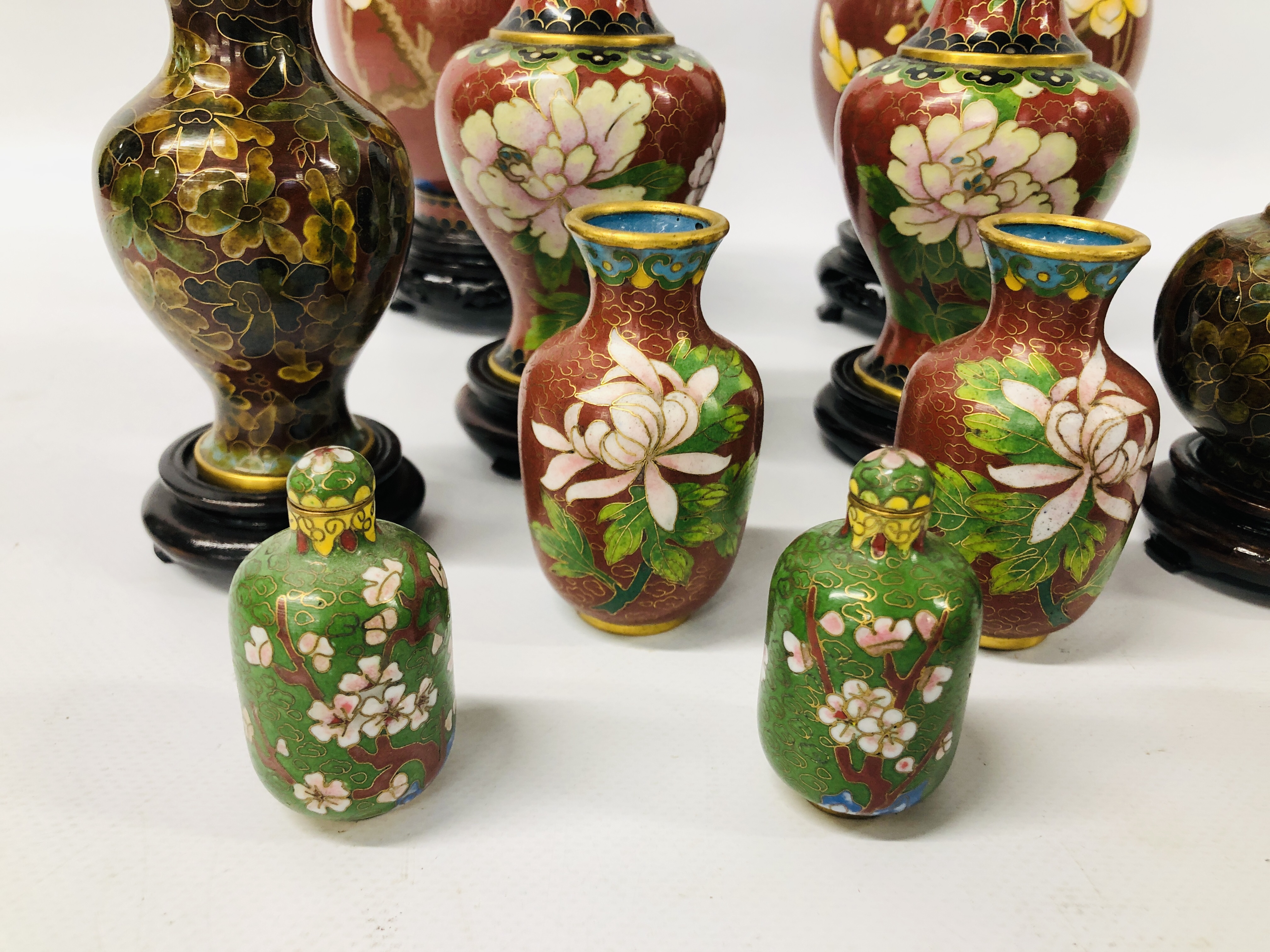 COLLECTION OF CLOISONNE VASES SOME HAVING CARVED HARDWOOD STANDS 10 IN TOTAL ALONG WITH A CLOISONNE - Image 2 of 7