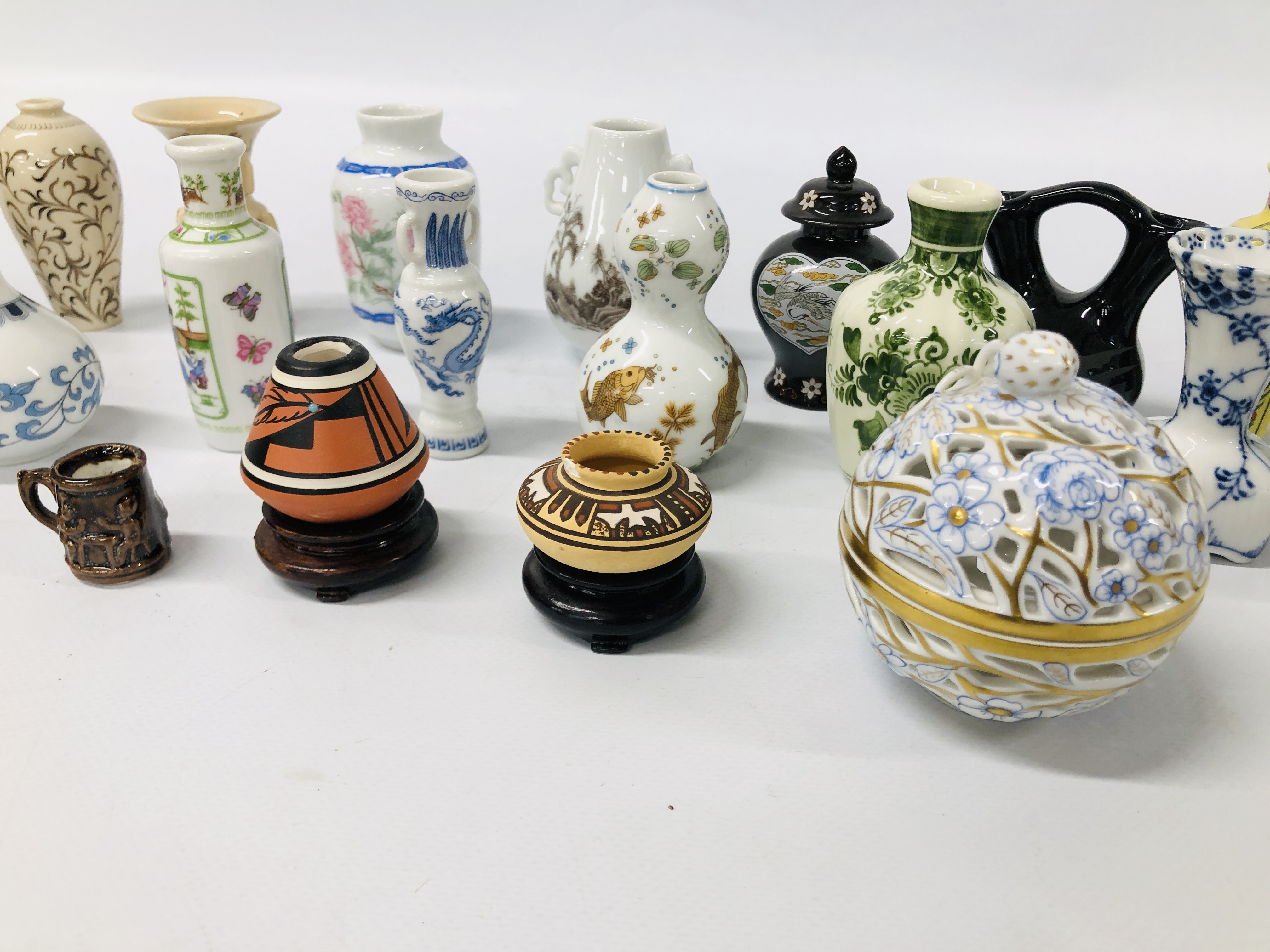 COLLECTION OF ASSORTED MINATURE VASES TO INCLUDE DELFT, - Image 5 of 11