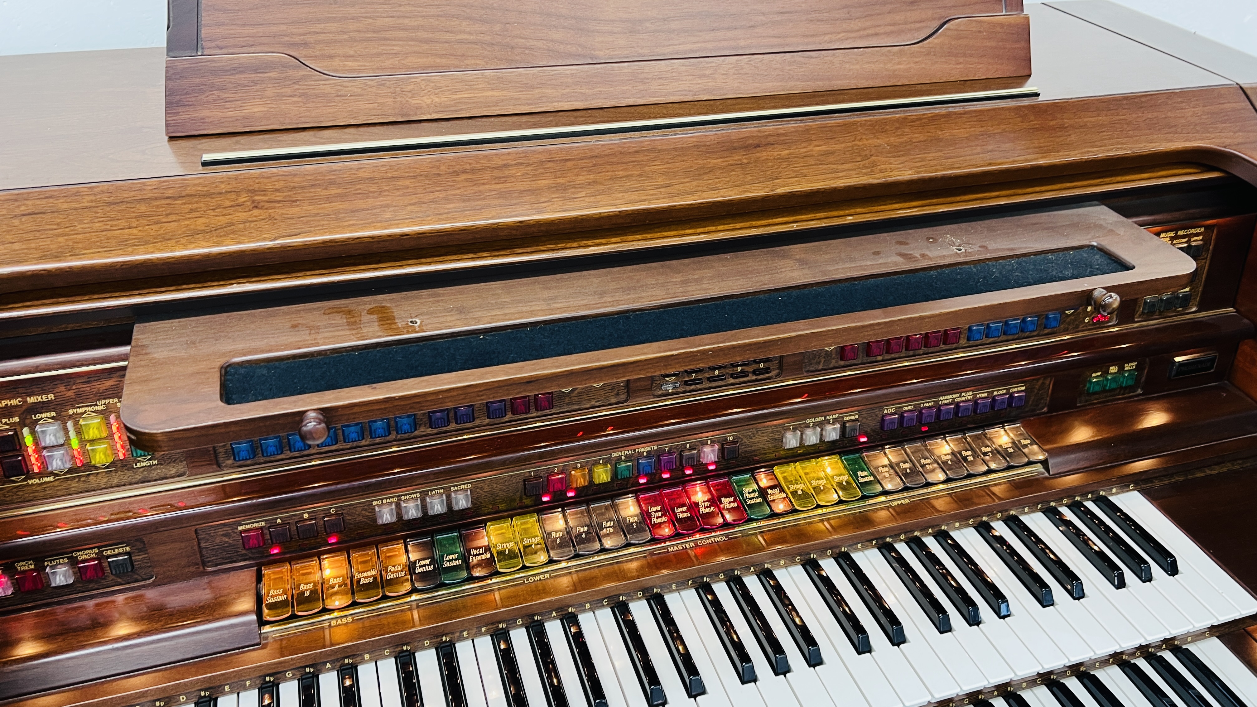 A LOWREY PROMENADE LX400 ELECTRIC ORGAN COMPLETE WITH LOWREY STOOL, - Image 13 of 14