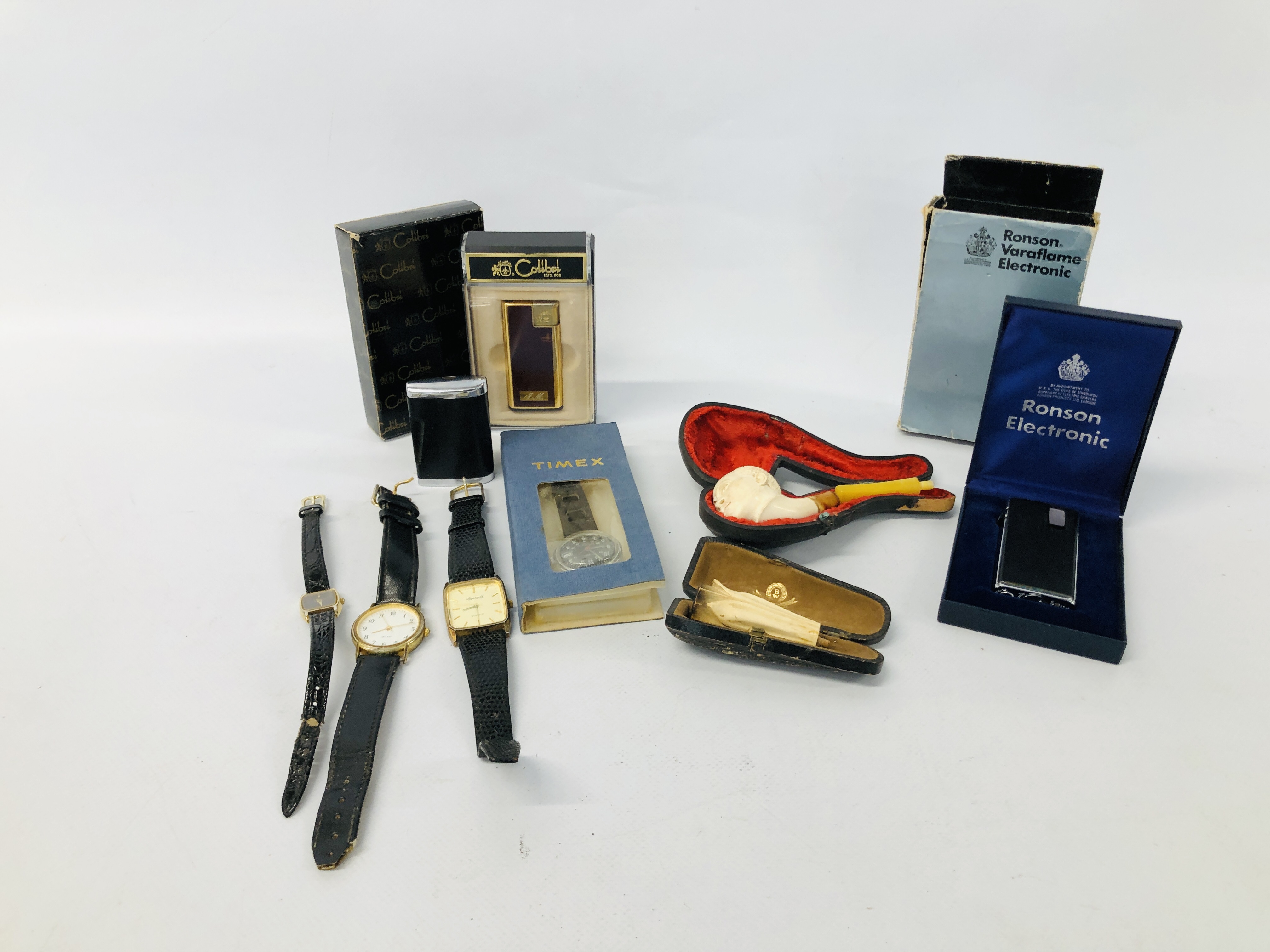 SMALL COLLECTION OF VINTAGE WATCHES AND PIPES TO INCLUDE TIMEX, INGERSOLE,