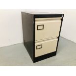 A STEEL TWO DRAWER FILING CABINET.