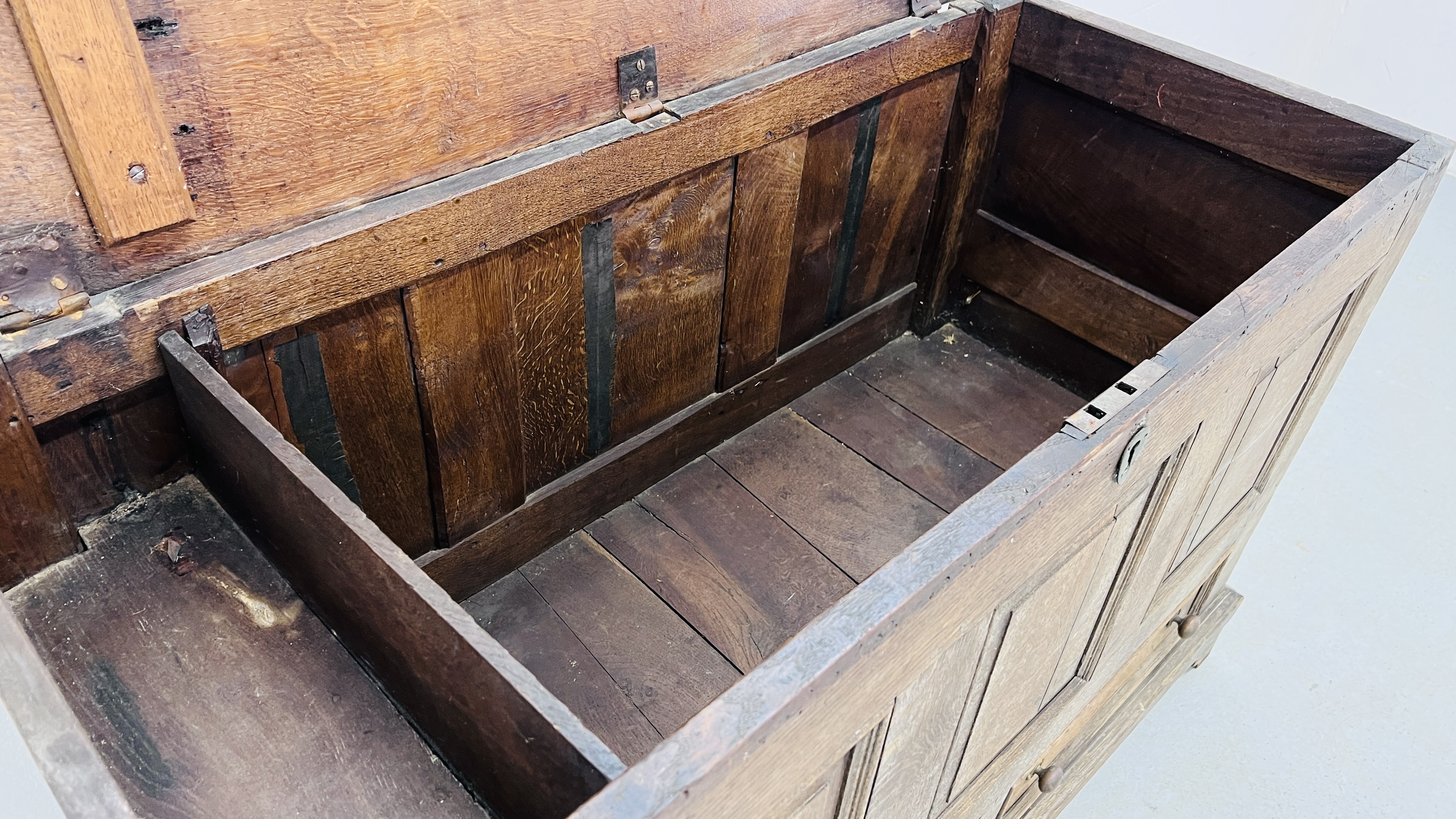 ANTIQUE SOLID OAK TWO DRAWER MULE CHEST W 125CM, D 54CM, H 79CM. - Image 11 of 15