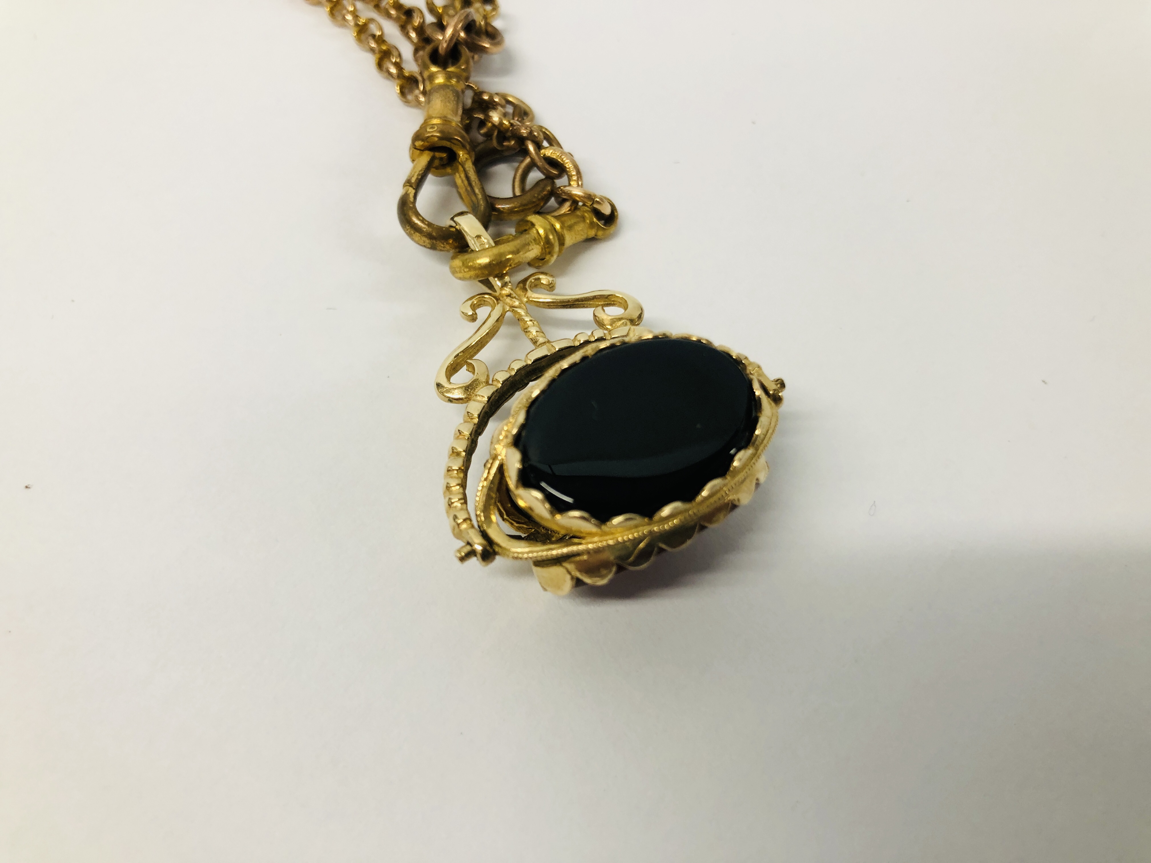 A 9CT GOLD REVOLVING FOB SET WITH BLOODSTONE, - Image 3 of 12