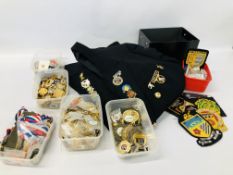 AN EXTENSIVE COLLECTION OF ENAMELLED BOWLS MEDAL AND BADGES ALONG WITH A VINTAGE GENTS JACKET
