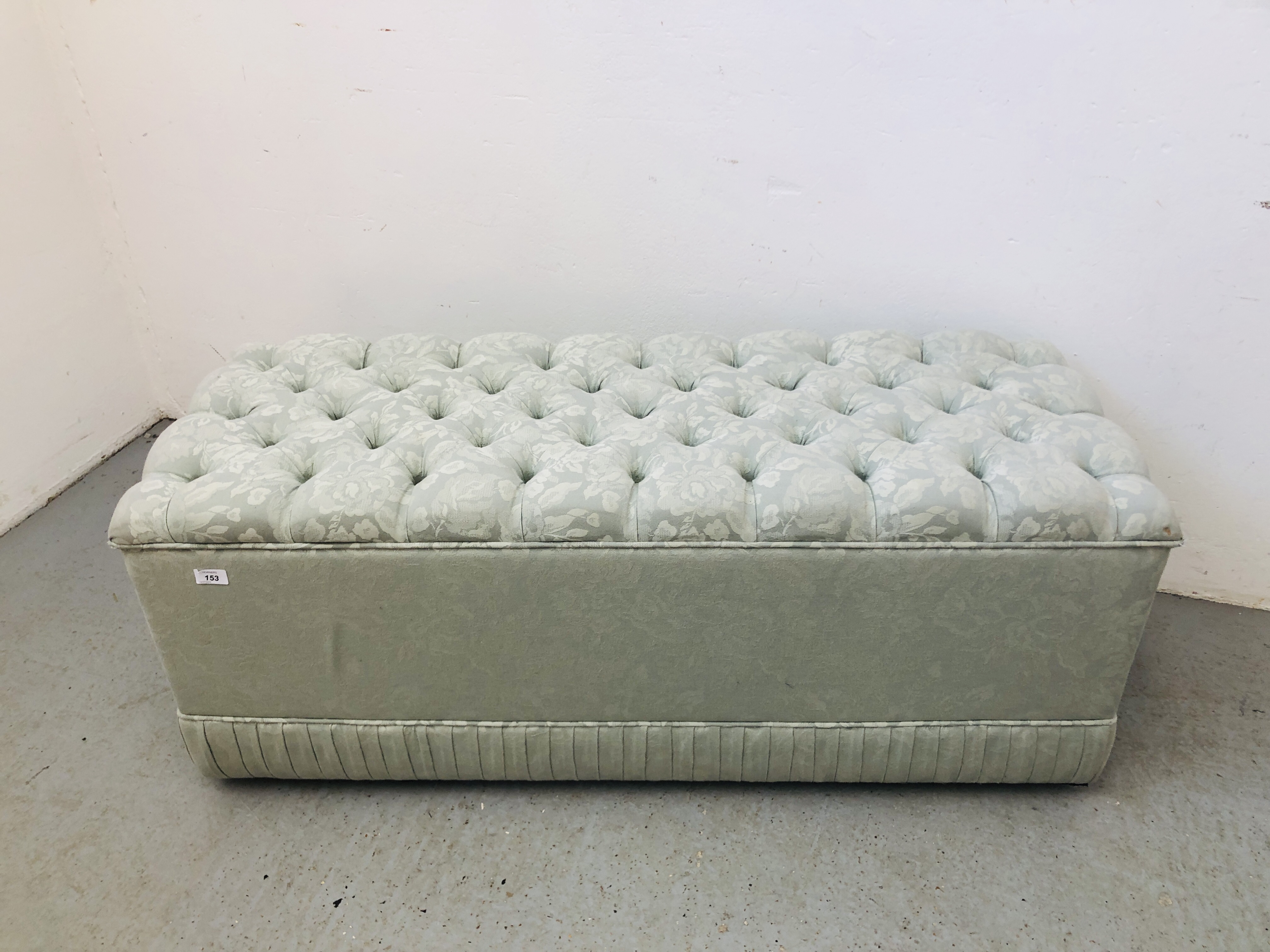 GREEN UPHOLSTERED OTTOMAN L 123CM, D 49CM, H 49CM. - Image 2 of 5