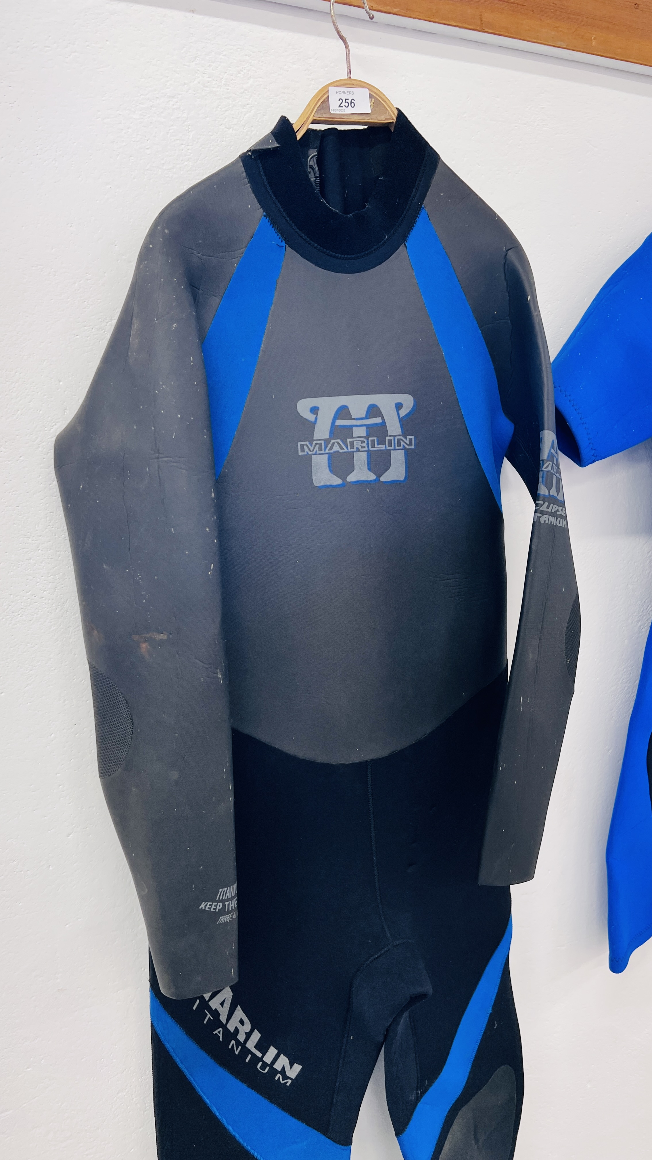 2 X MARLIN GENTS WETSUITS. - Image 2 of 4