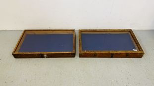 TWO VINTAGE GLASS TOP TABLE DISPLAY CASES WIDTH 76CM. DEPTH 46CM. HEIGHT 9.5CM.