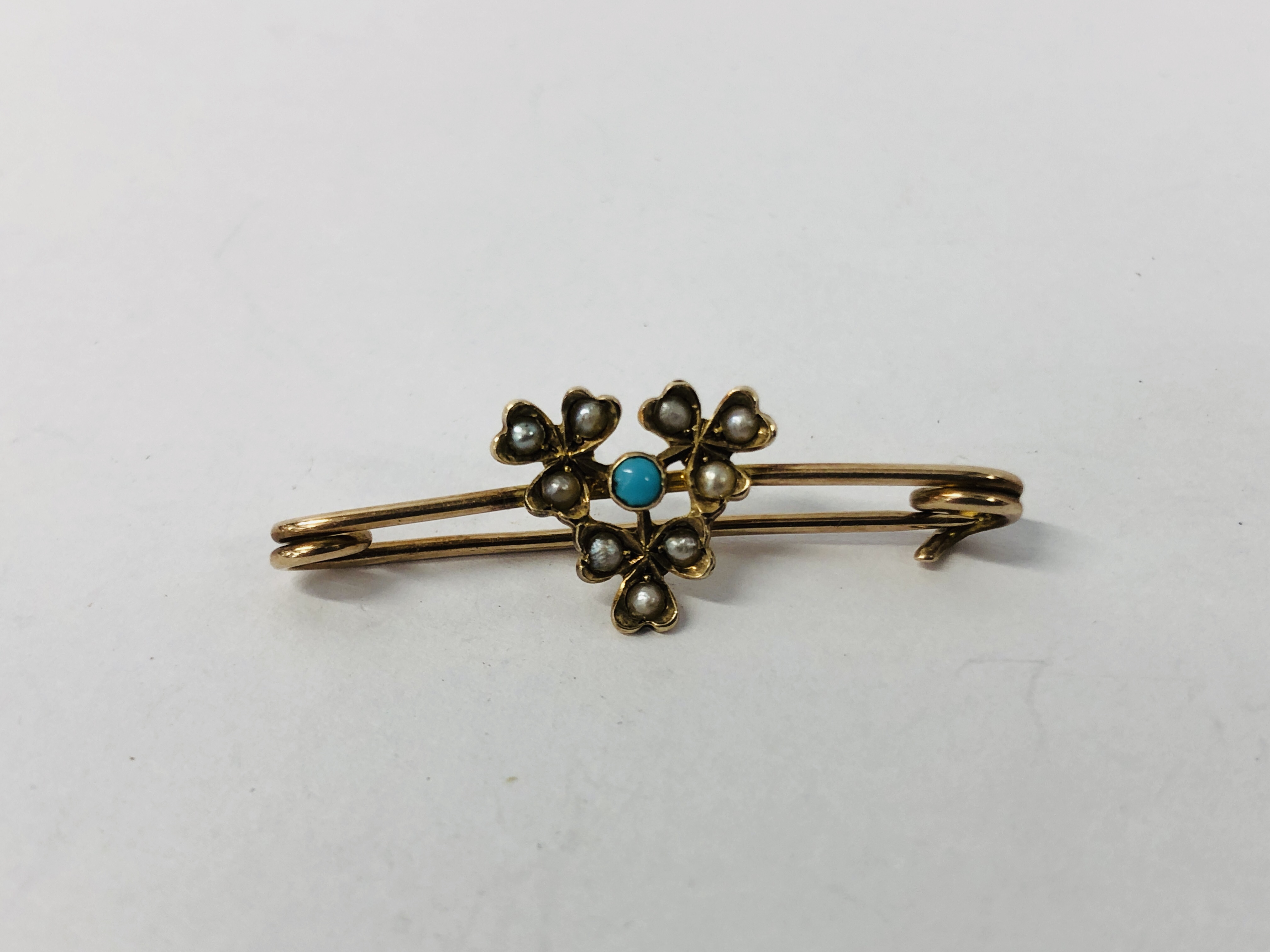 A "MURRLE BENNETT" 9CT GOLD TURQUOISE AND SEED PEARL BAR BROOCH. - Image 2 of 6