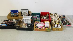 11 X BOXES CONTAINING DECORATIVE EFFECTS TO INCLUDE DOG ORNAMENTS, GLASS WARE, FANTASY FIGURES,