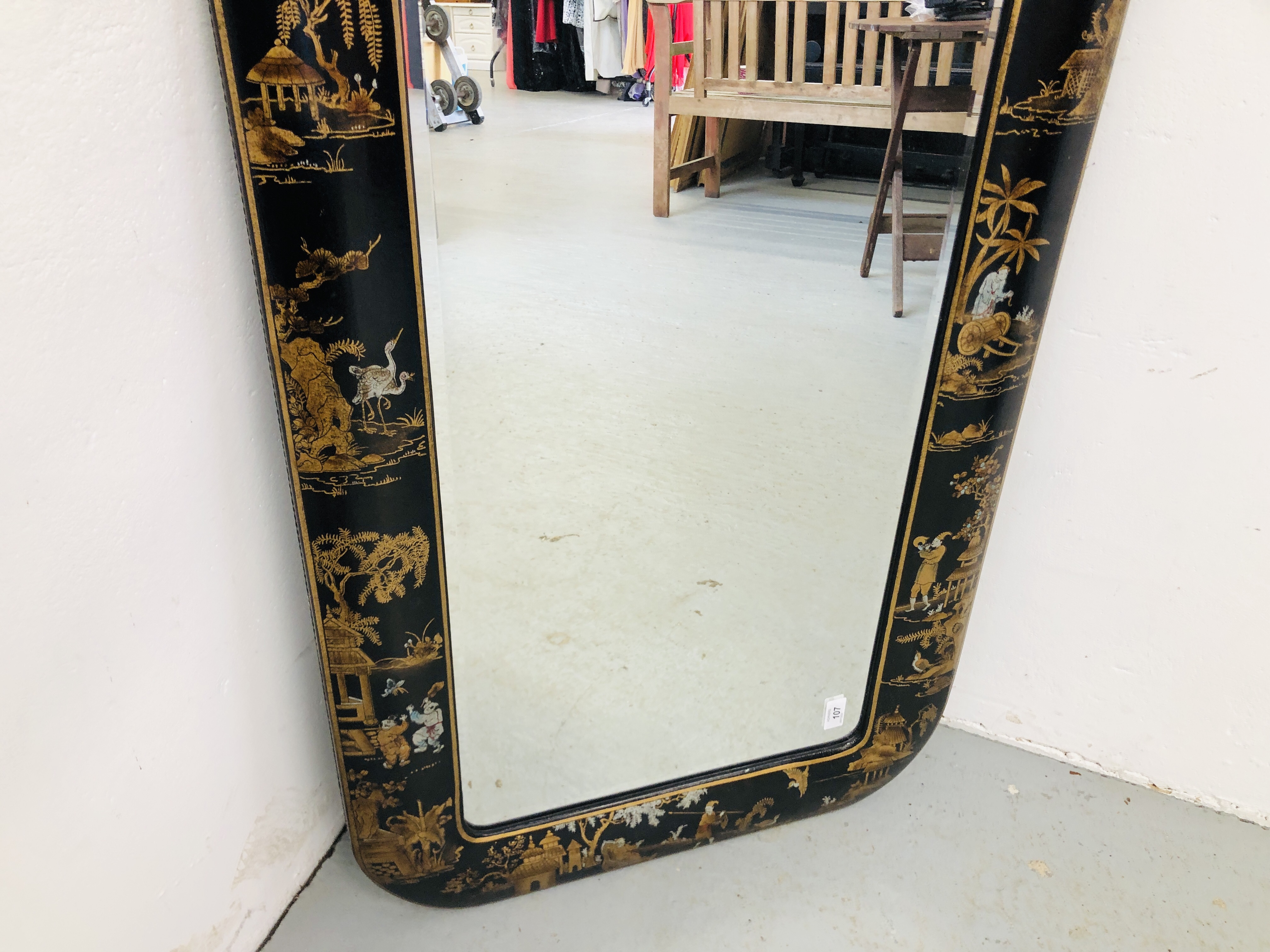 DECORATIVE VINTAGE ORIENTAL LACQUERED MIRROR WITH BEVELLED GLASS H 107CM X W 62CM. - Image 3 of 3