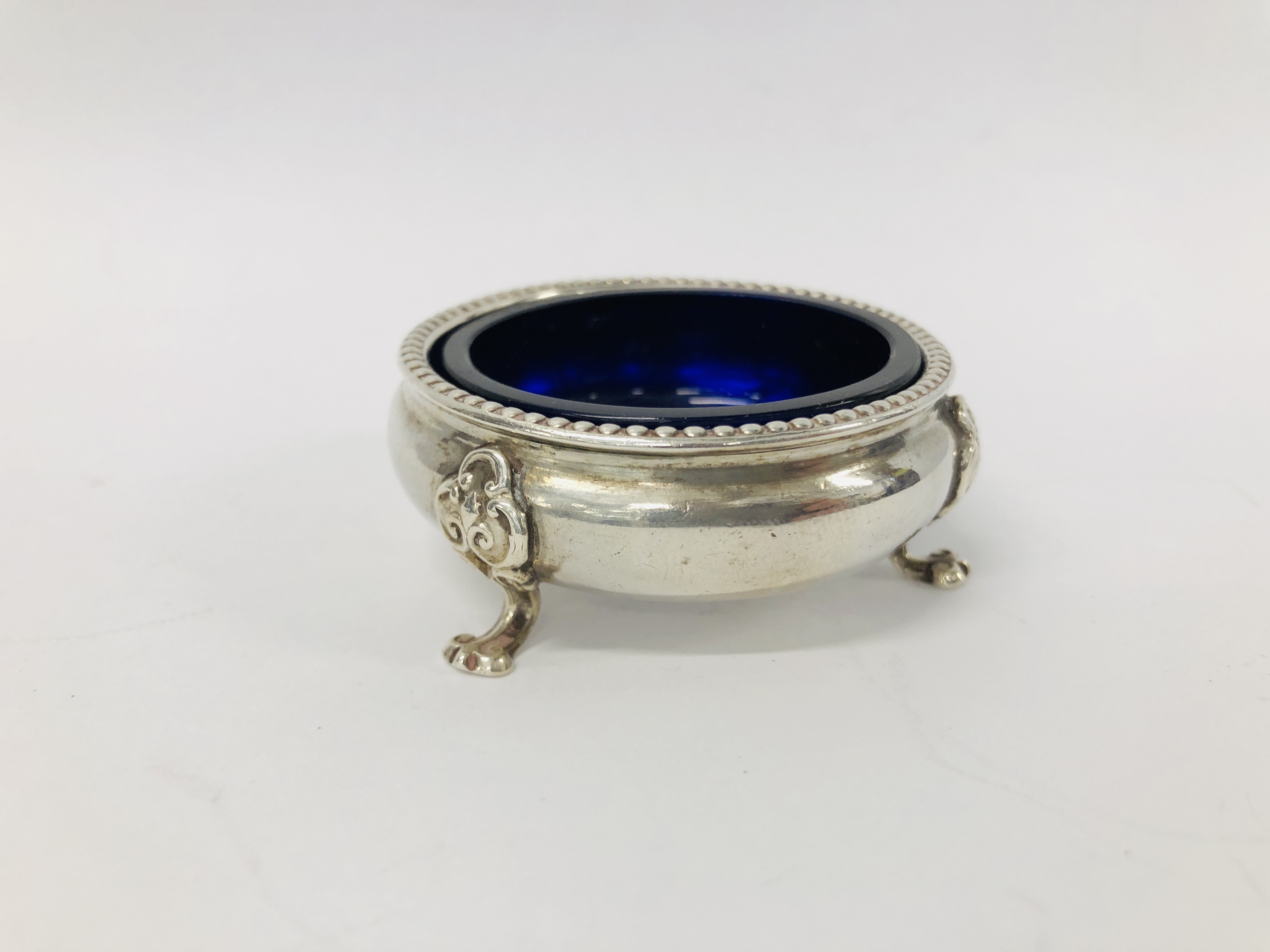 FOUR VARIOUS SILVER BLUE GLASS LINED SALTS - Image 14 of 30