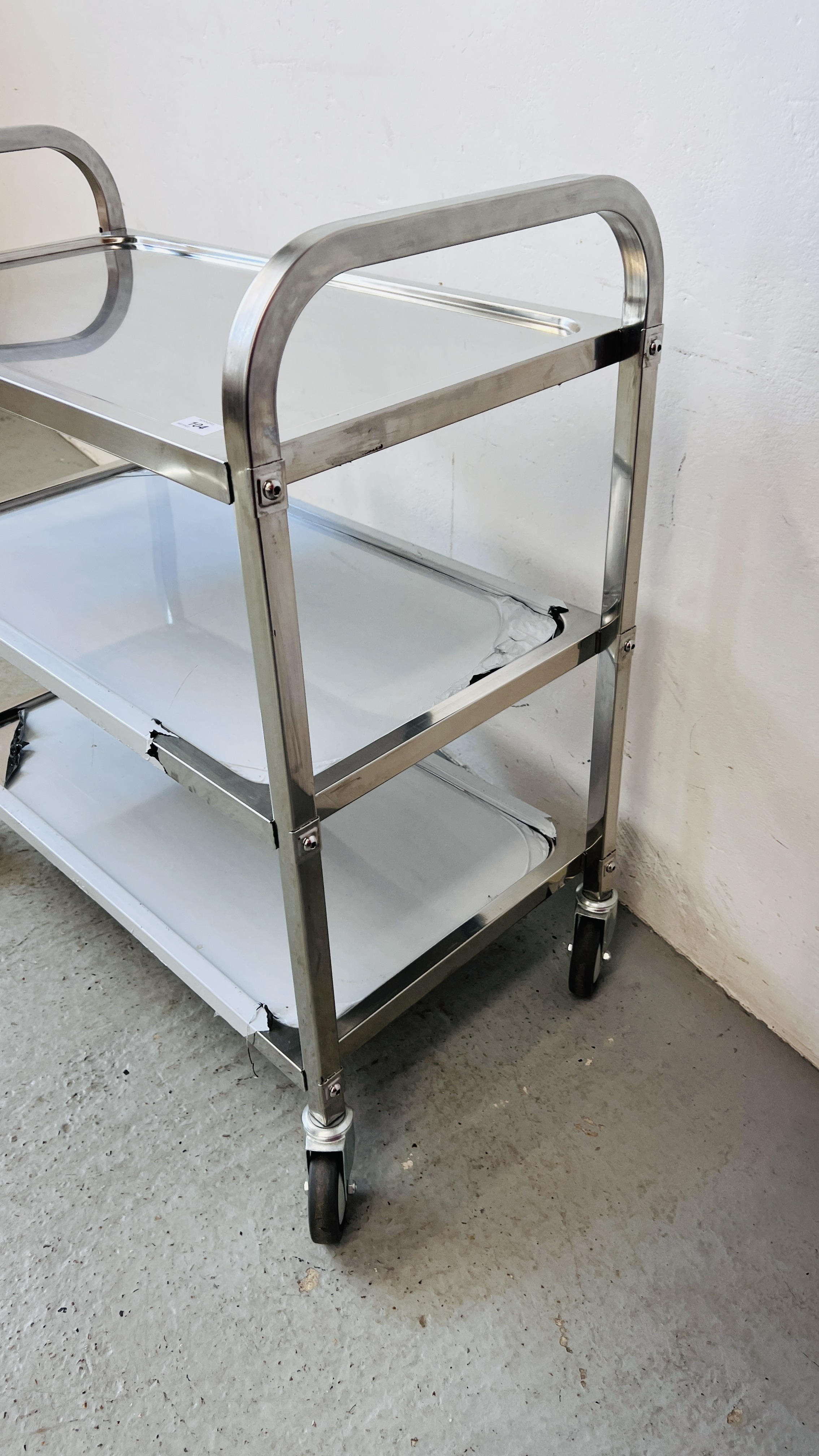 AN AS NEW STAINLESS STEEL WHEELED THREE TIER CATERING TROLLEY - Image 2 of 5