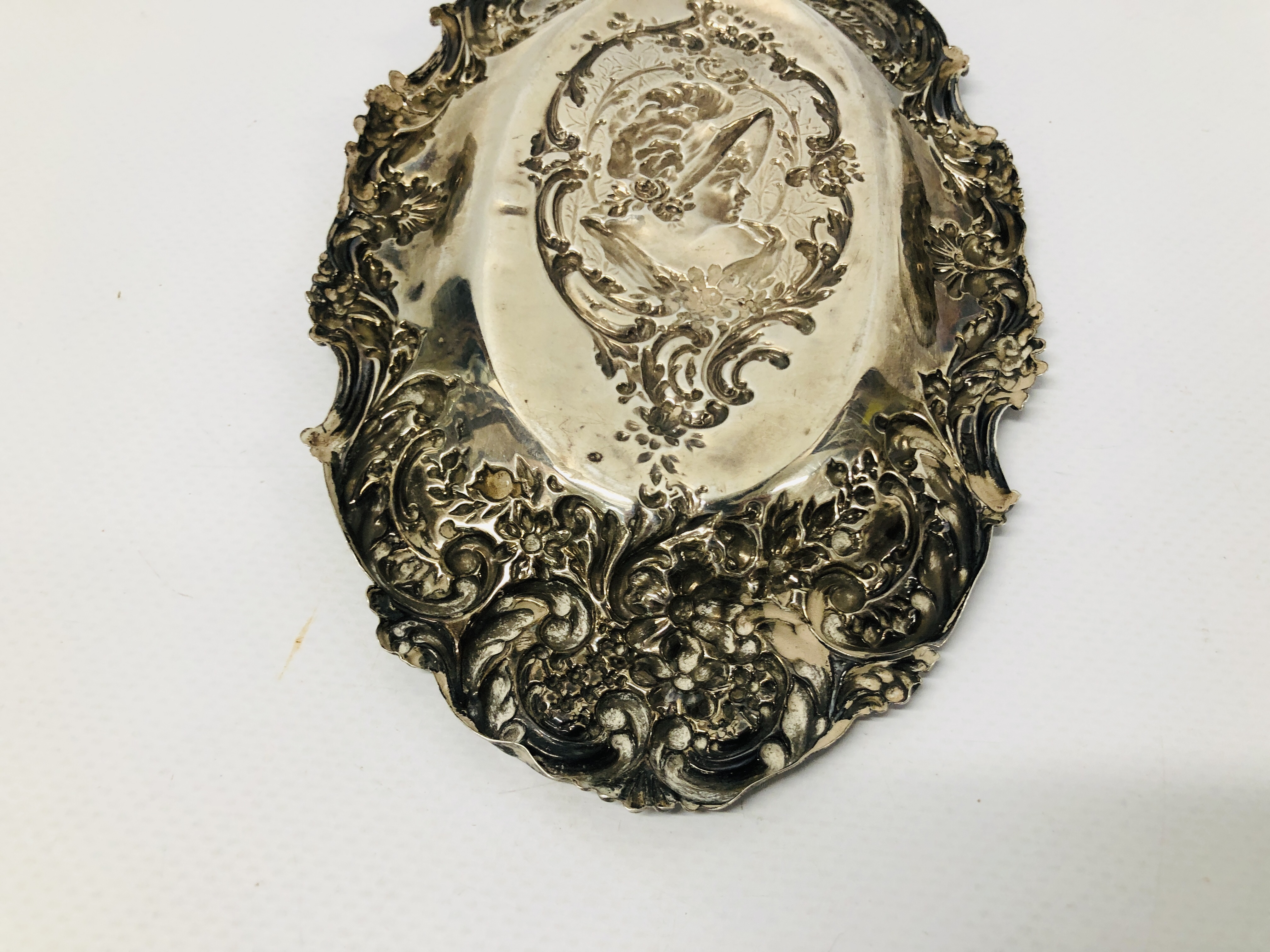 VINTAGE SILVER BACKED HAND HELD MIRROR ALONG WITH A VINTAGE SILVER DISH BIRMINGHAM ASSAY J.G. - Image 6 of 16