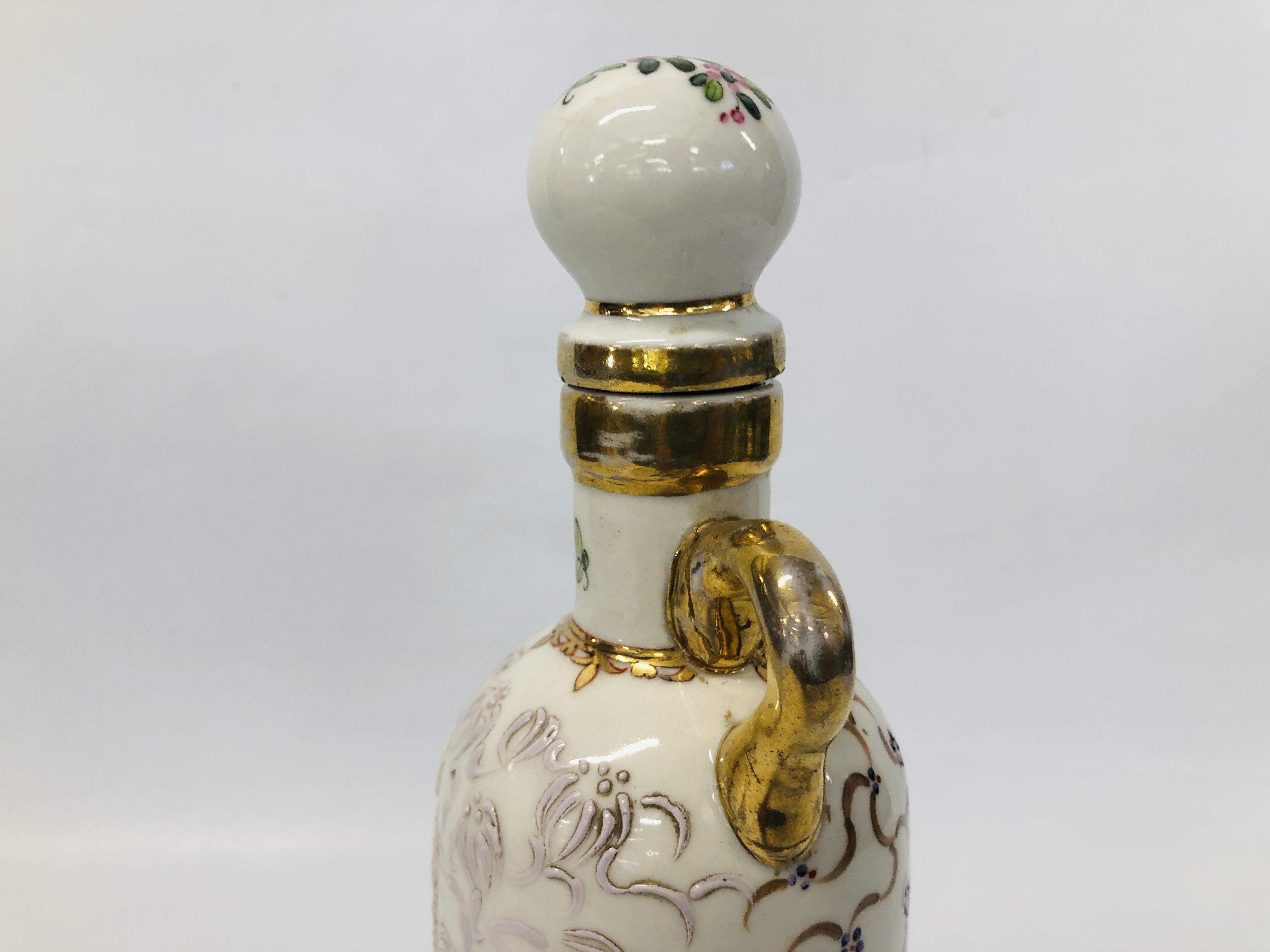 A HARD PASTE POLYCHROME ARMORIAL BOTTLE WITH STOPPER INSCRIBED "JOCKEY", - Image 5 of 12
