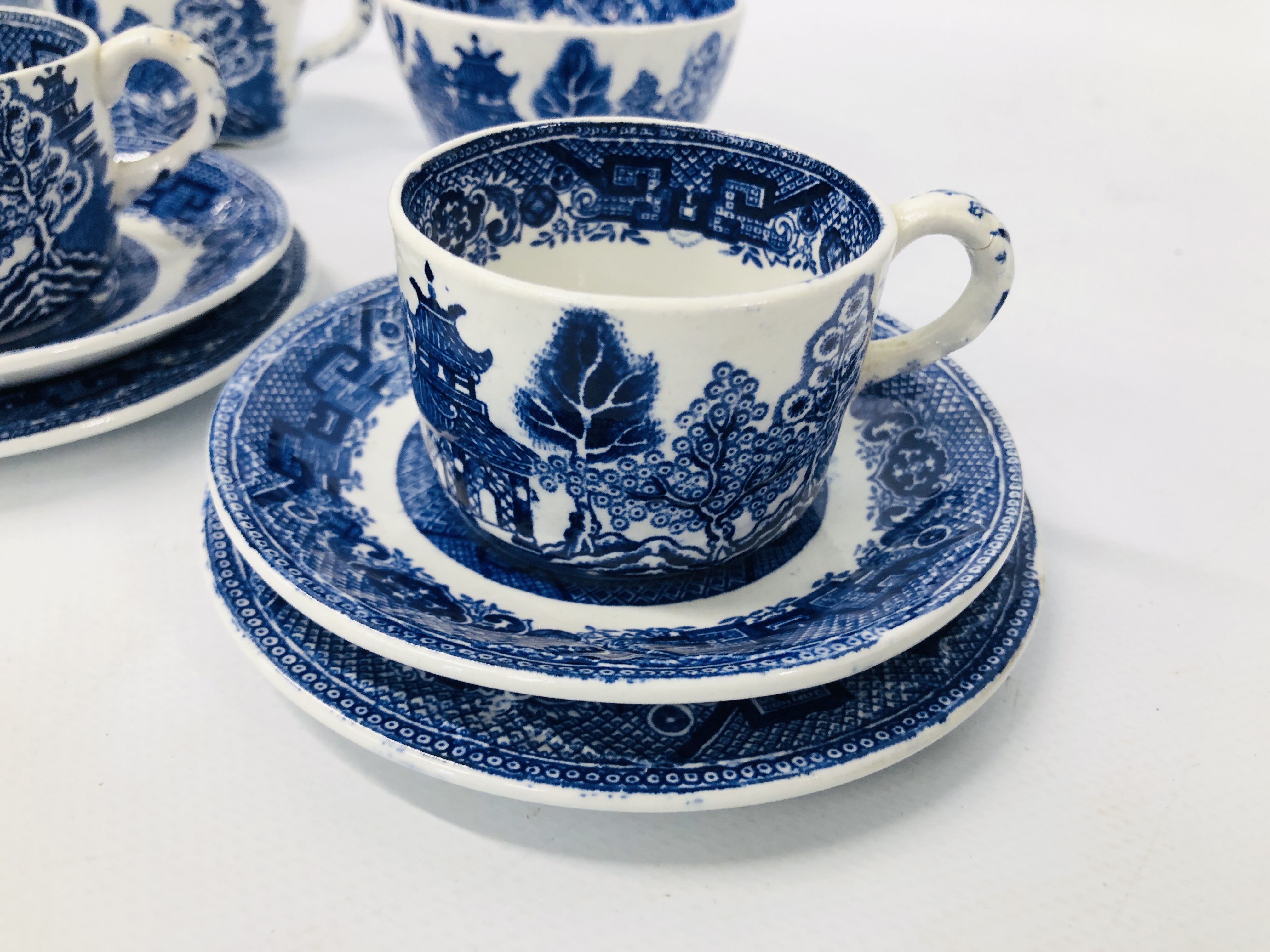 VINTAGE MINATURE 15 PIECE BLUE AND WHITE WILLOW PATTERN TEA SET MARKED RIDGWAY 1832 SEMI CHINA. - Image 2 of 8