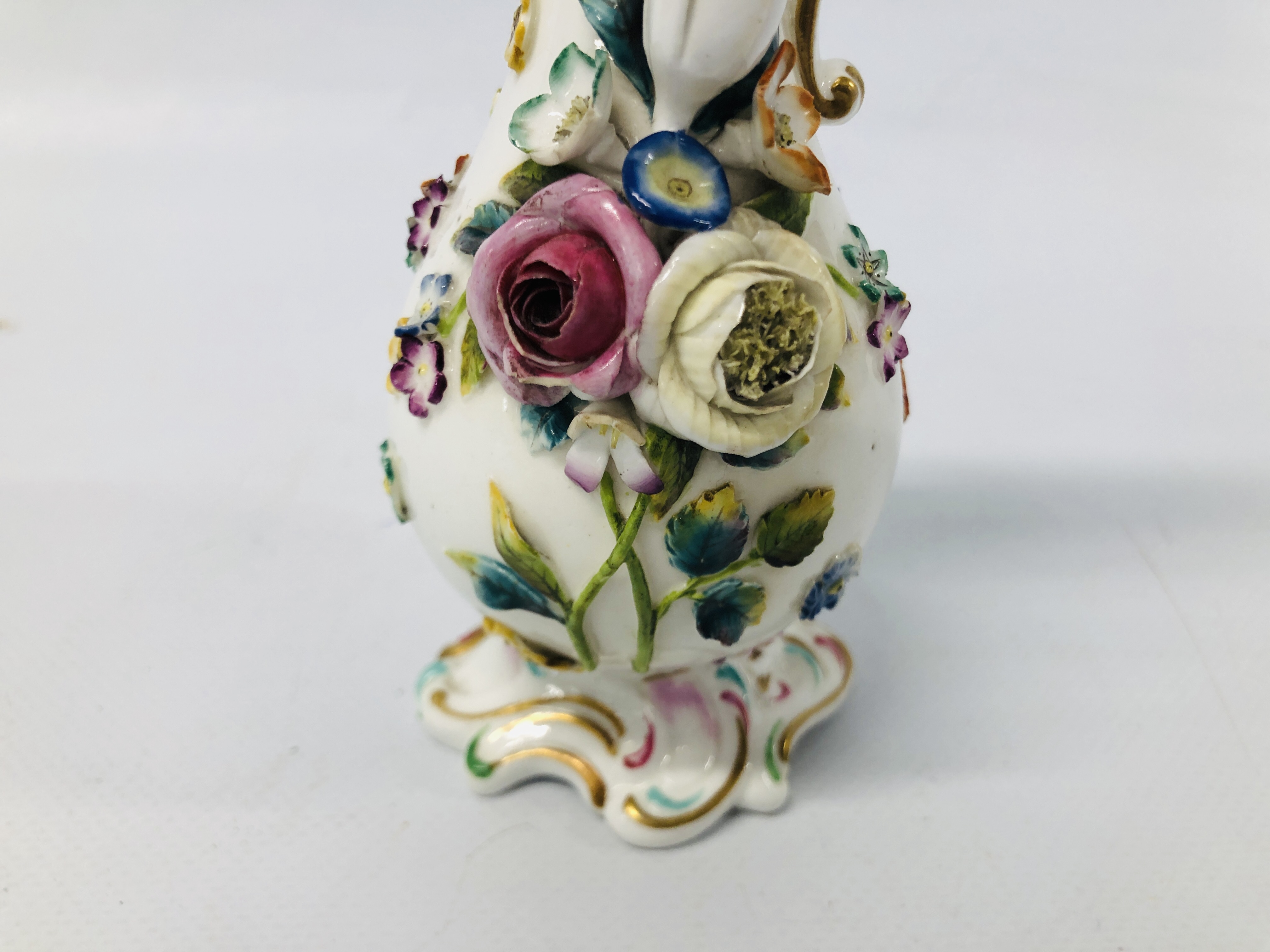 TWO C19TH STAFFORDSHIRE FLOWER ENCRUSTED TWO HANDLED VASES (ONE WITH RESTORED TOP THE OTHER WITH - Image 24 of 26