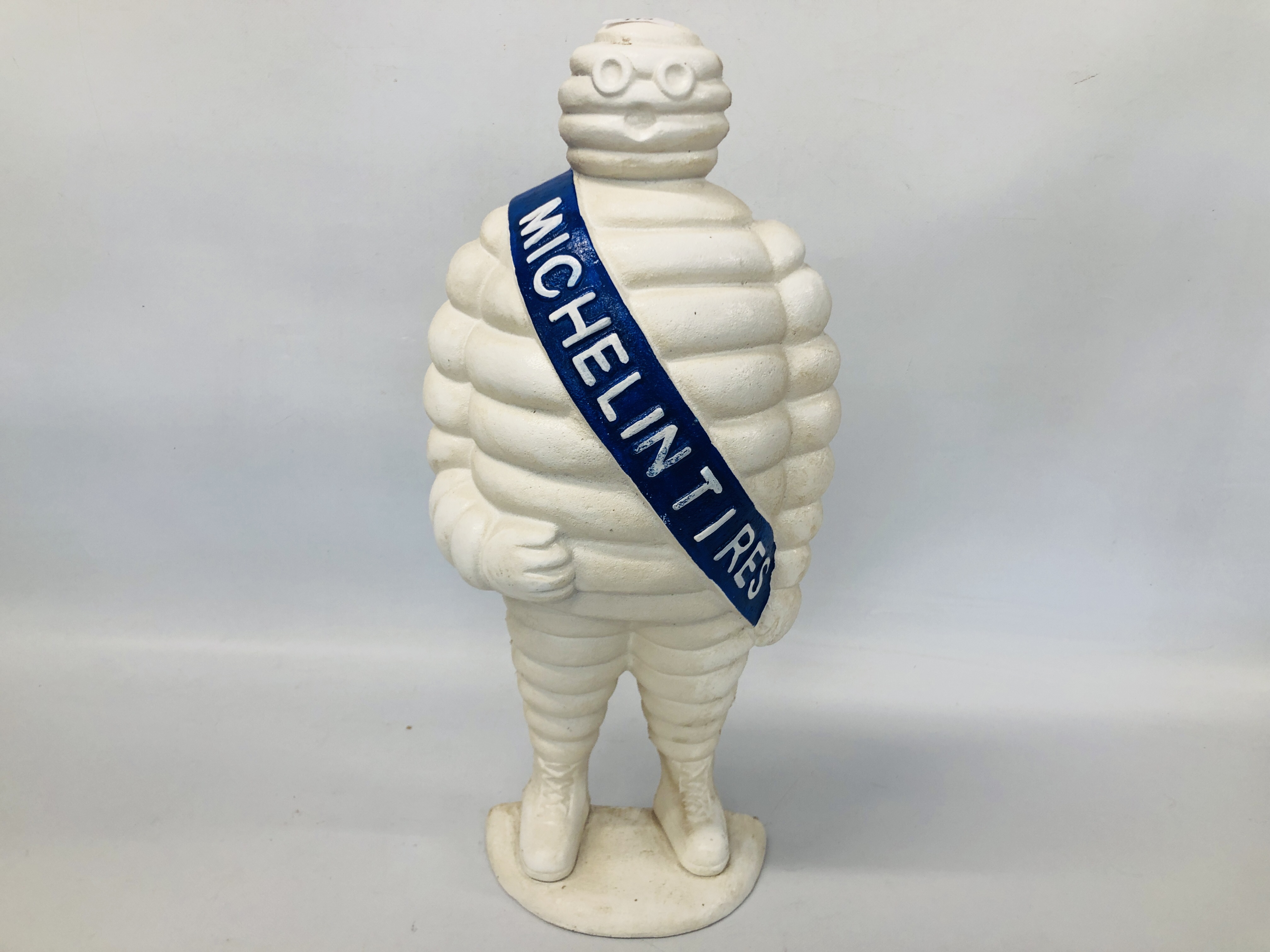 (R) MICHELIN HALF FIGURE DOORSTOP H 56CM