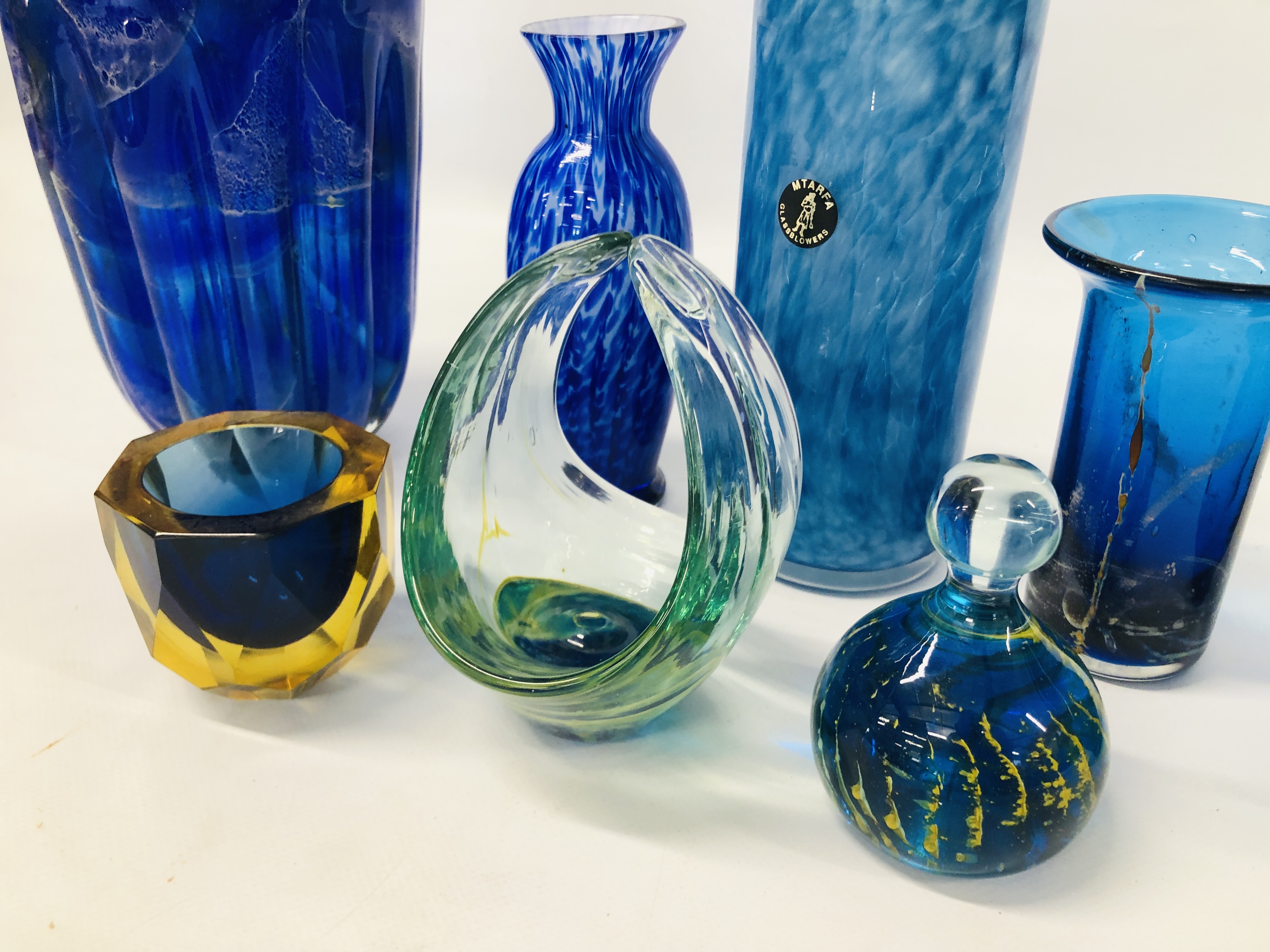 TWO 'MTARFA' ART GLASS VASES ALONG WITH THREE OTHERS UNMARKED, - Image 2 of 6