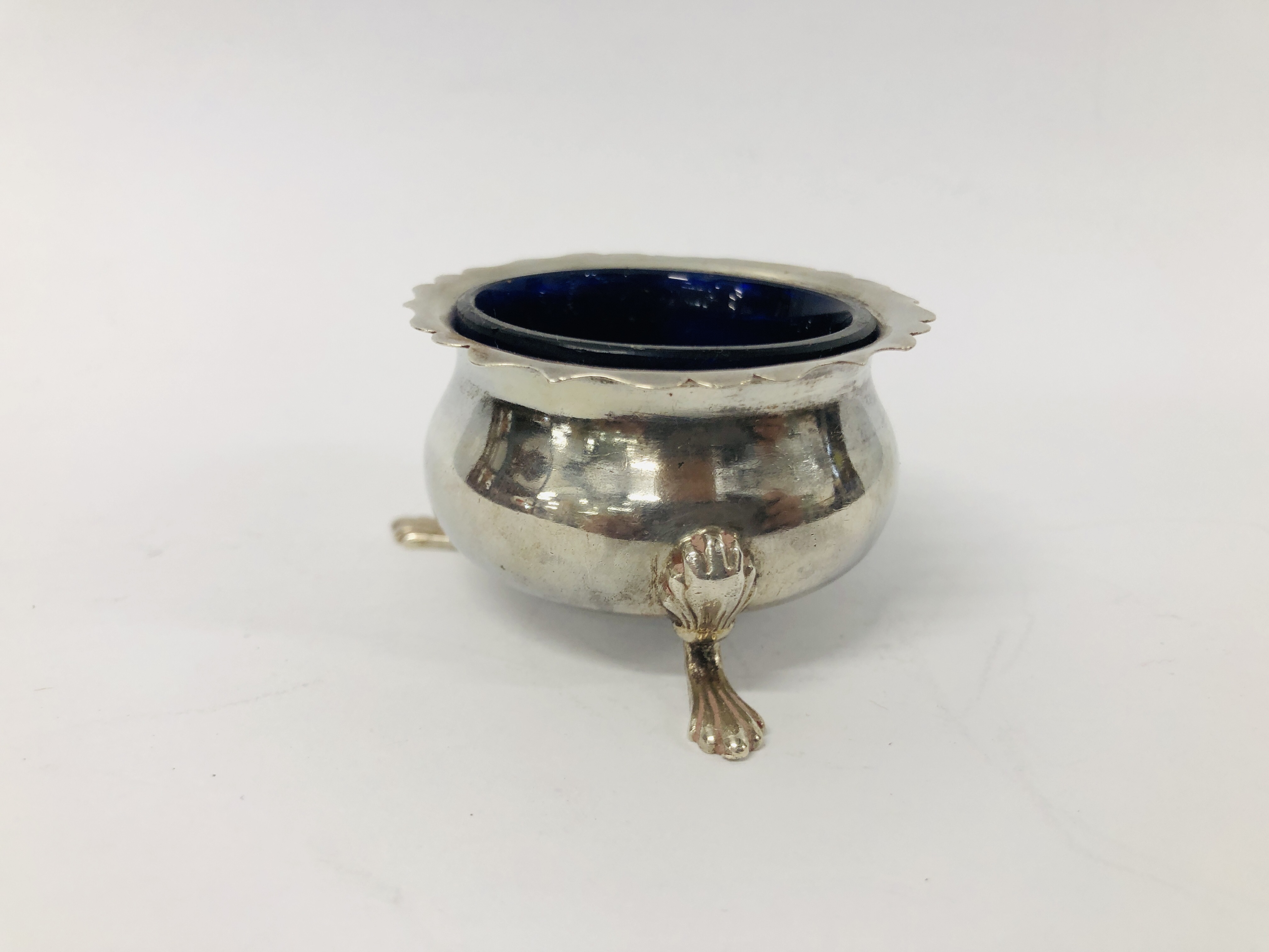 FOUR VARIOUS SILVER BLUE GLASS LINED SALTS - Image 22 of 30