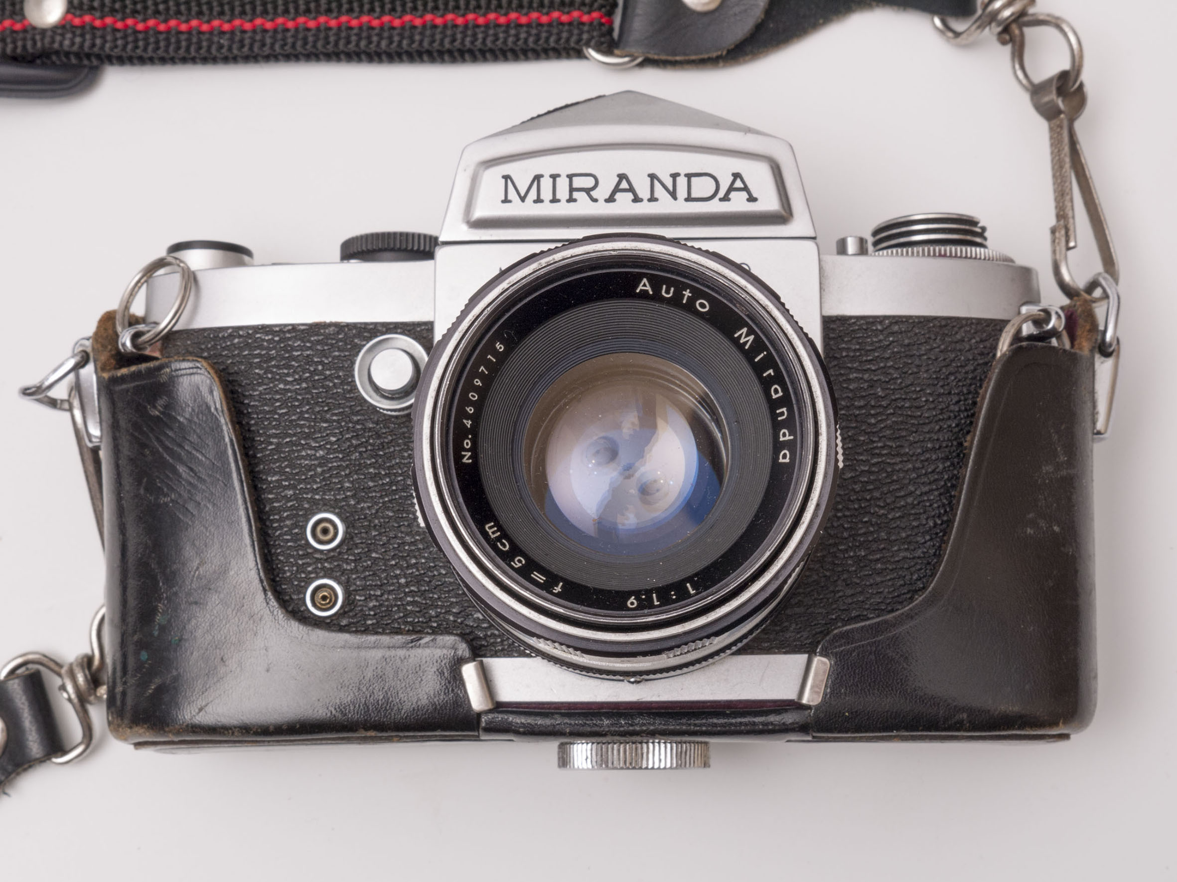 THREE 35MM SLR FILM CAMERAS TO INCLUDE MIRANDA 35MM SLR WITH 50MM F1. - Image 6 of 11