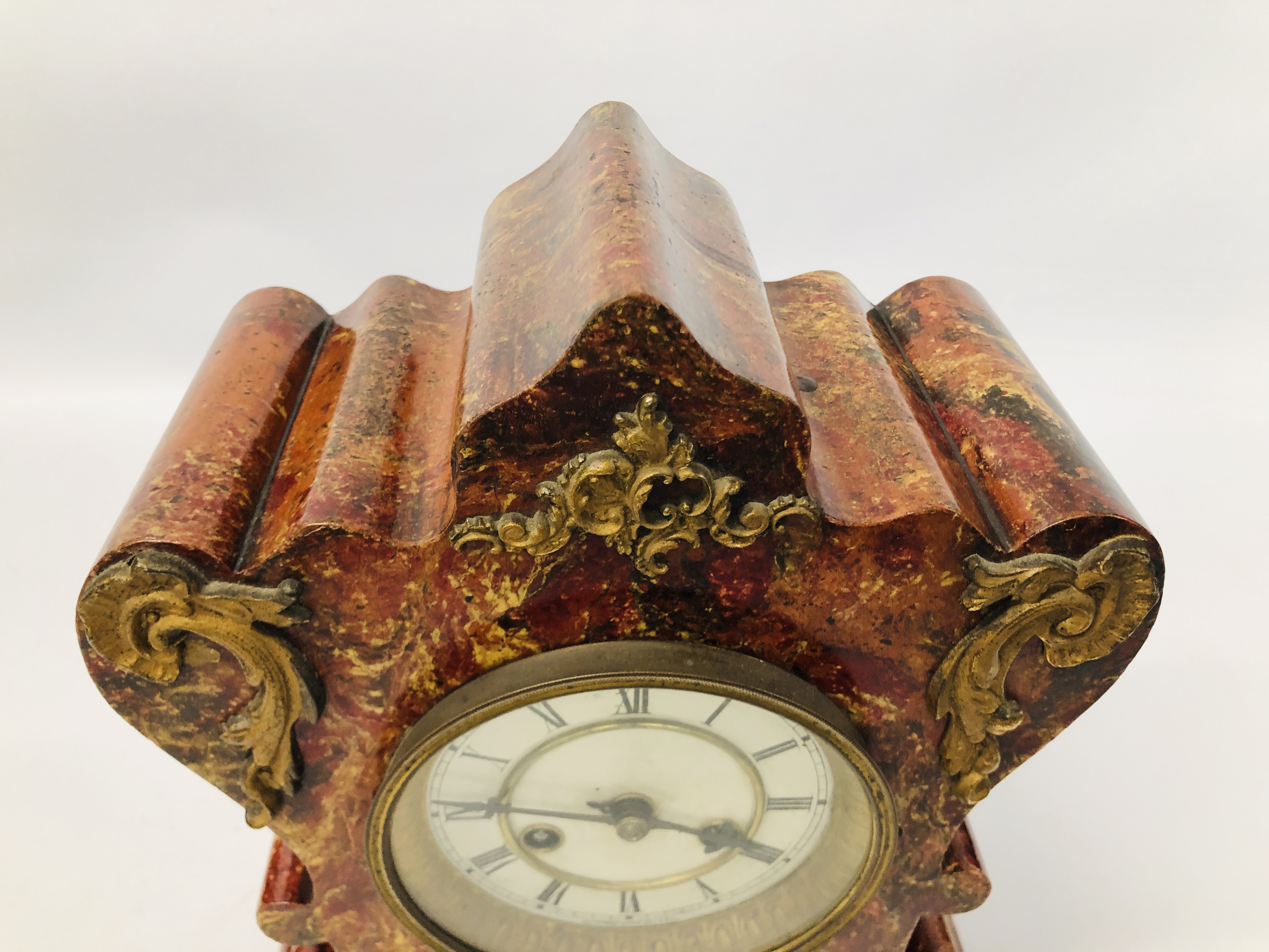 A CATANIA NEW YORK MANTEL CLOCK COMPLETE WITH KEYS HEIGHT 31CM. - Image 2 of 8