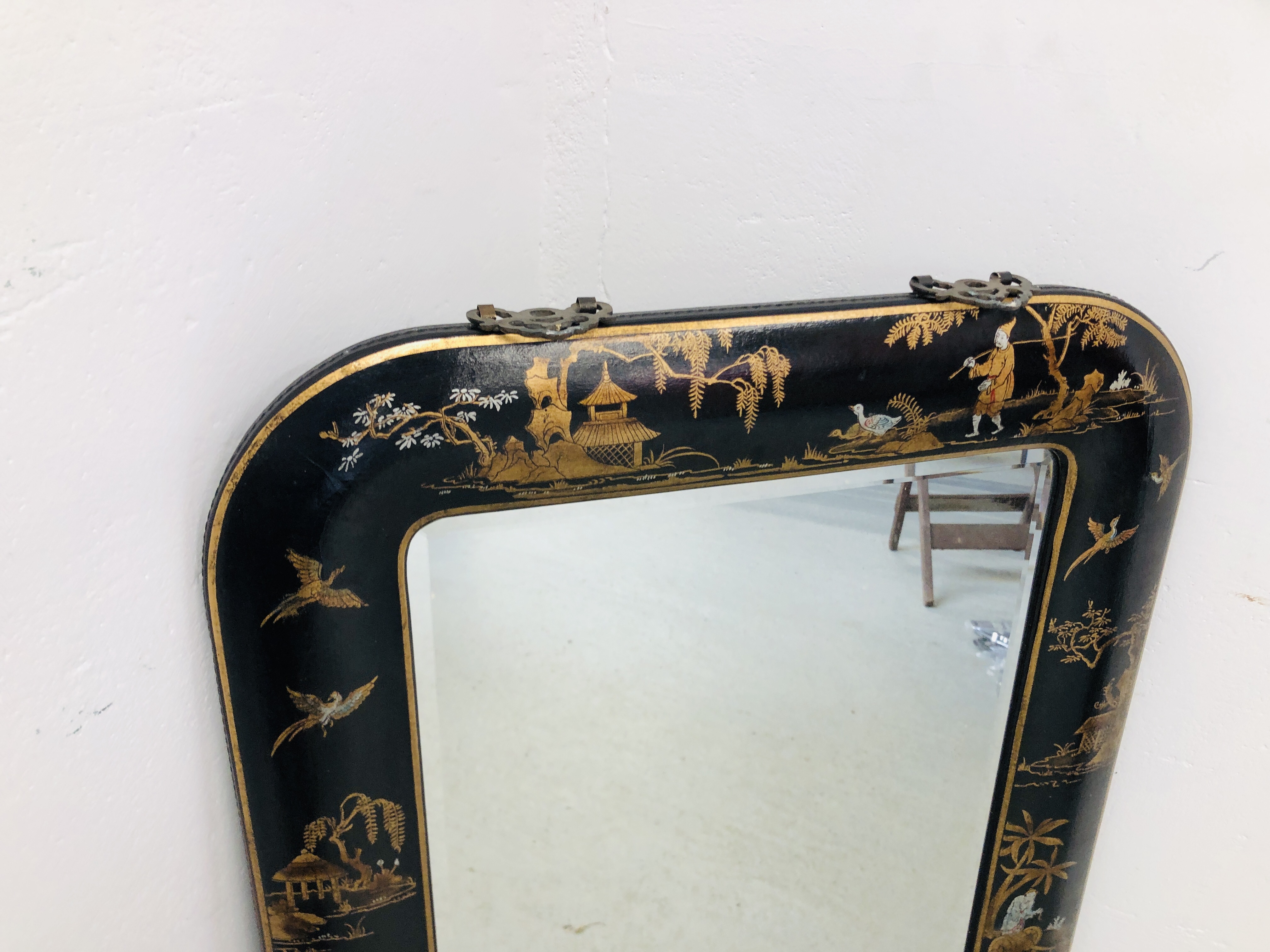 DECORATIVE VINTAGE ORIENTAL LACQUERED MIRROR WITH BEVELLED GLASS H 107CM X W 62CM. - Image 2 of 3