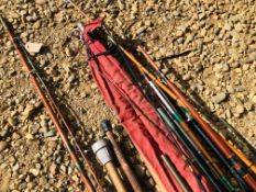 A QUANTITY OF FISHING RODS TO INCLUDE SILSTAR, DALESMON ETC.