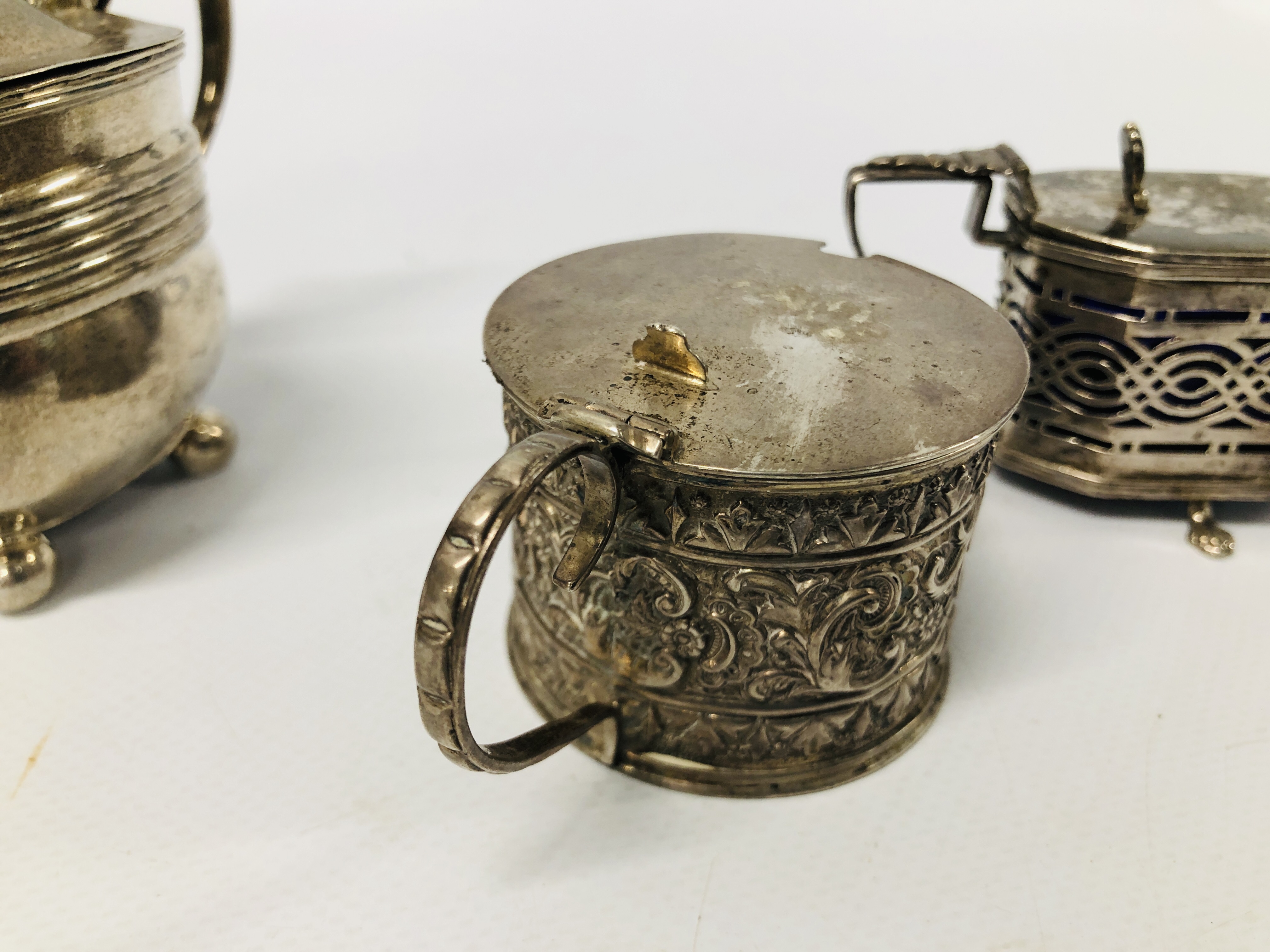 4 VARIOUS SILVER MUSTARDS, - Image 7 of 25