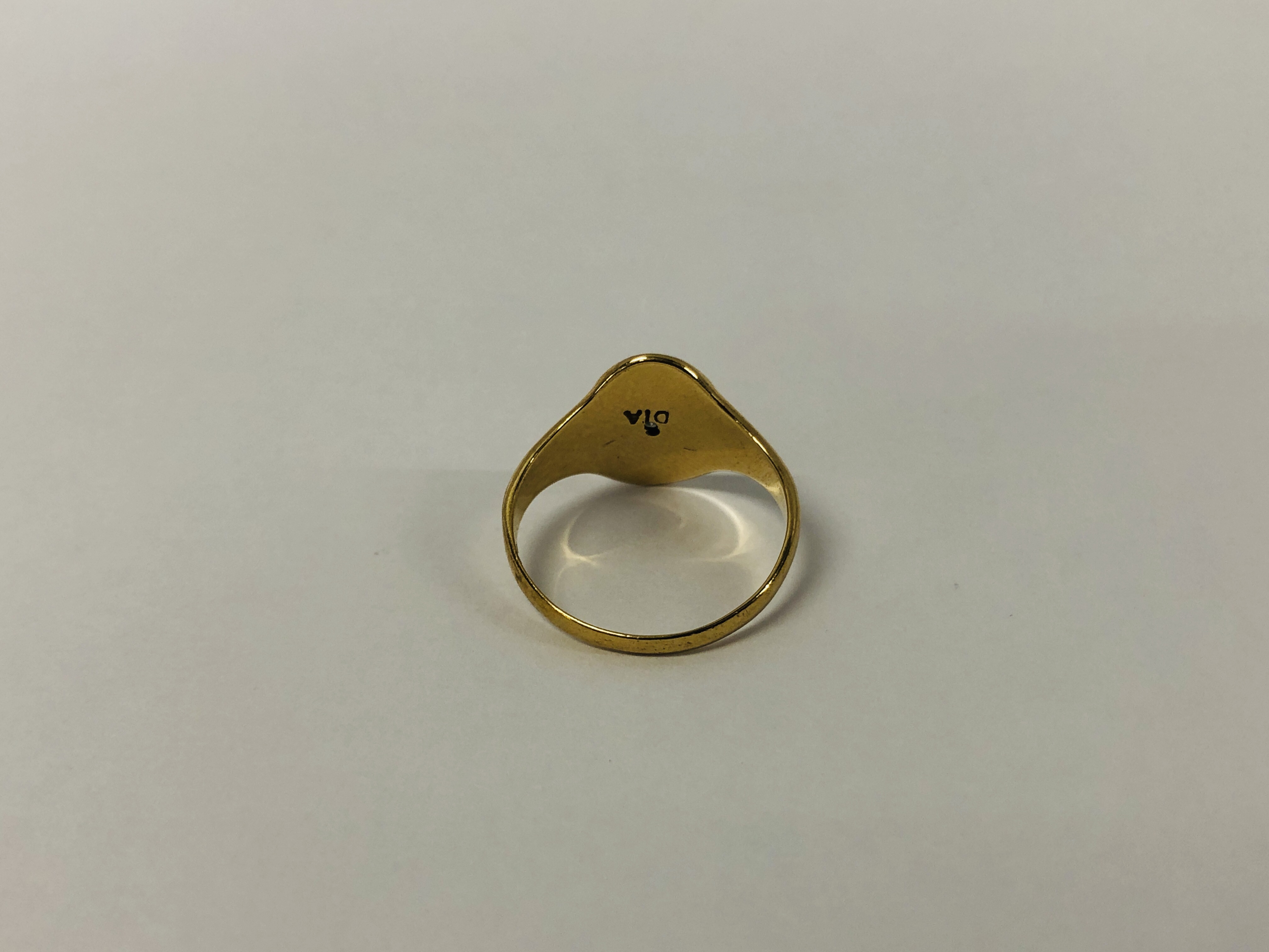 YELLOW METAL (RUBBED MARKS) DIAMOND SET SIGNET RING - Image 4 of 8