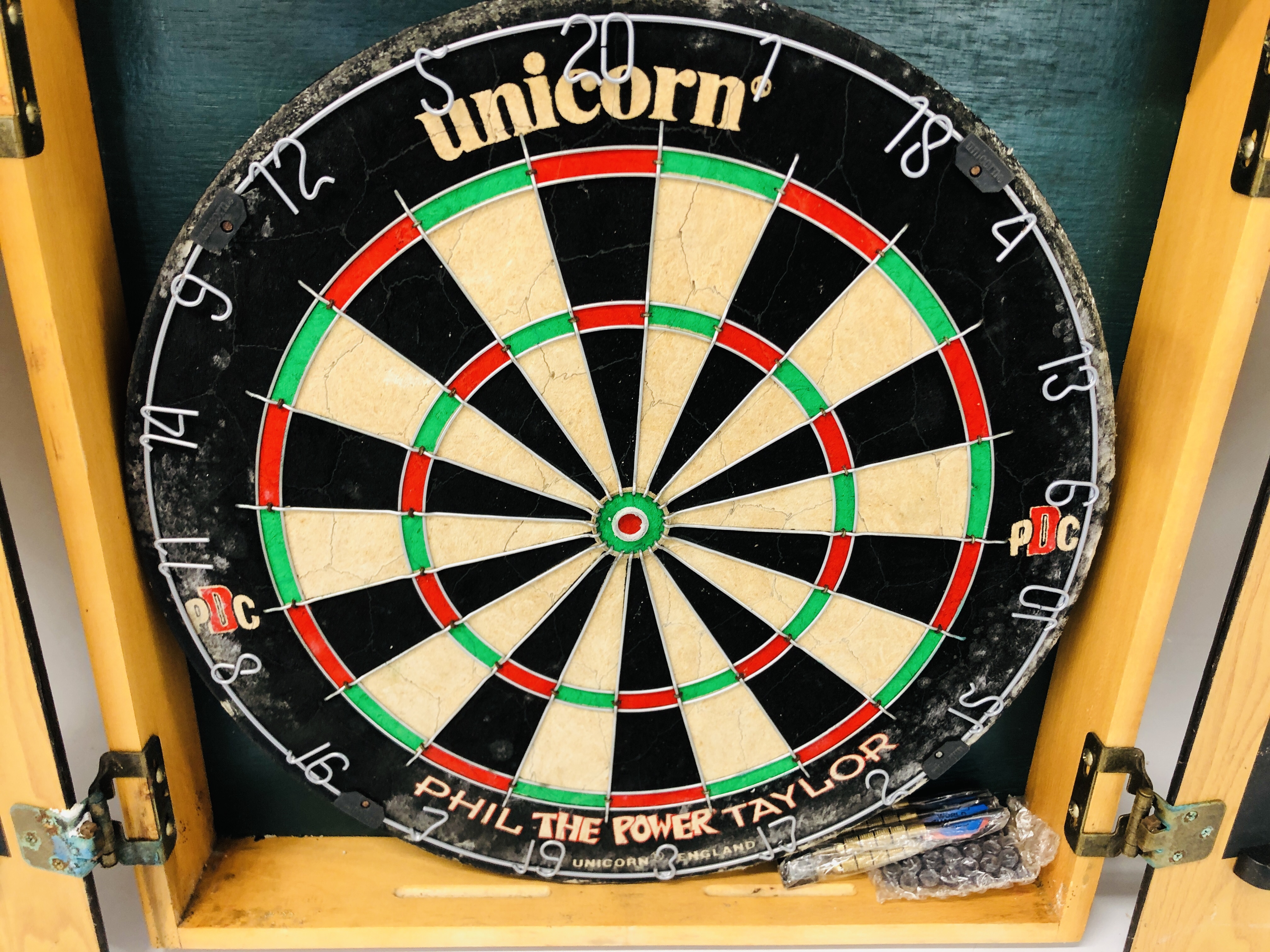 A CABINET MOUNTED UNICORN DARTBOARD BY PHIL TAYLOR. - Image 2 of 5