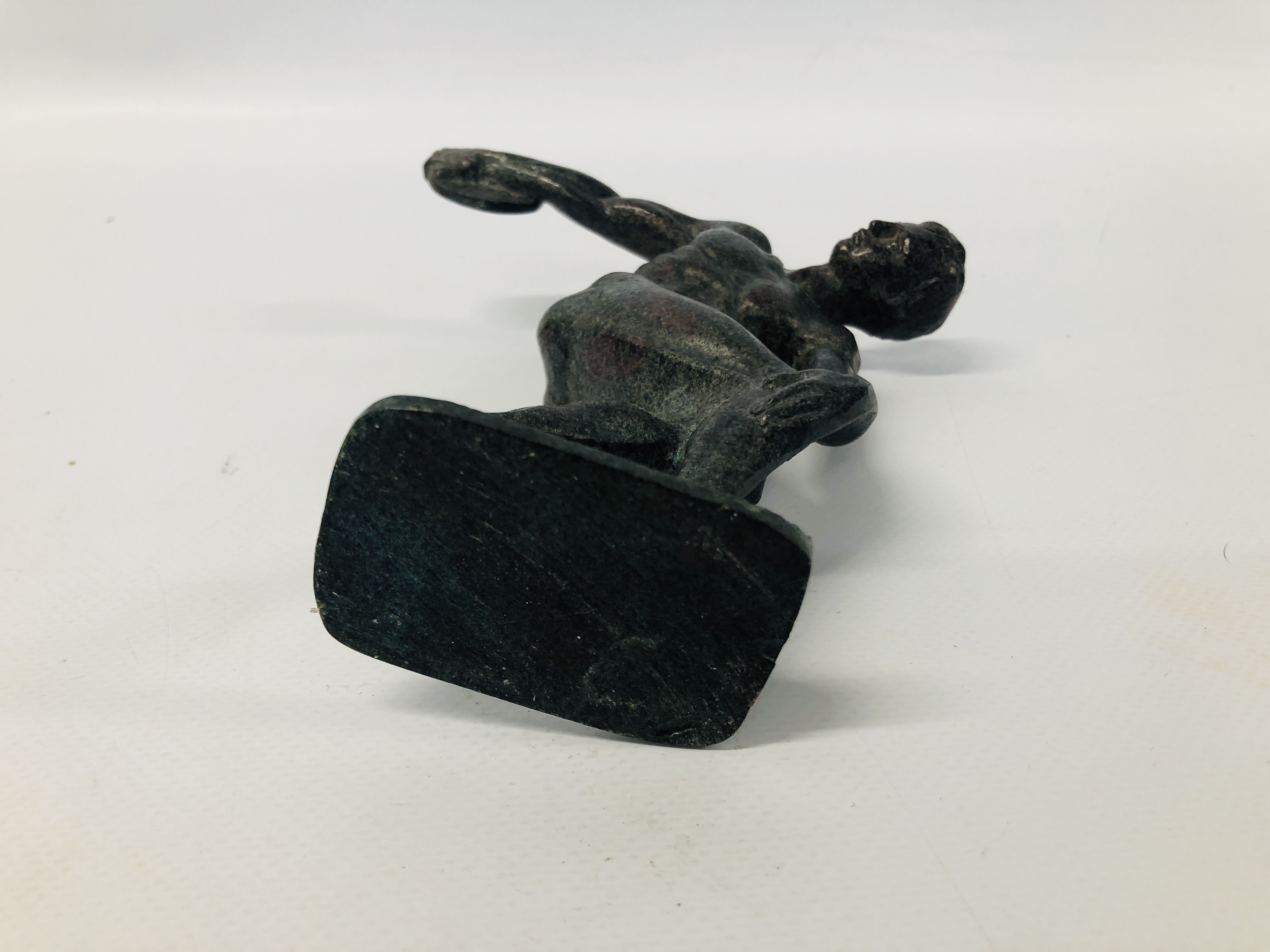BRONZE STUDY OF A GREEK DISCUS THROWER H 16CM. - Image 6 of 6