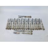 23 PIECES OF TIFFANY & Co SILVER HANDLED DESERT KNIVES AND FORKS