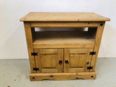 A MEXICAN PINE TELEVISION STAND WIDTH 85CM. DEPTH 43CM. HEIGHT 79CM.