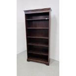 OAK FINISH SIX TIER OPEN BOOKSHELF W 87CM, D 31CM, H 184CM.