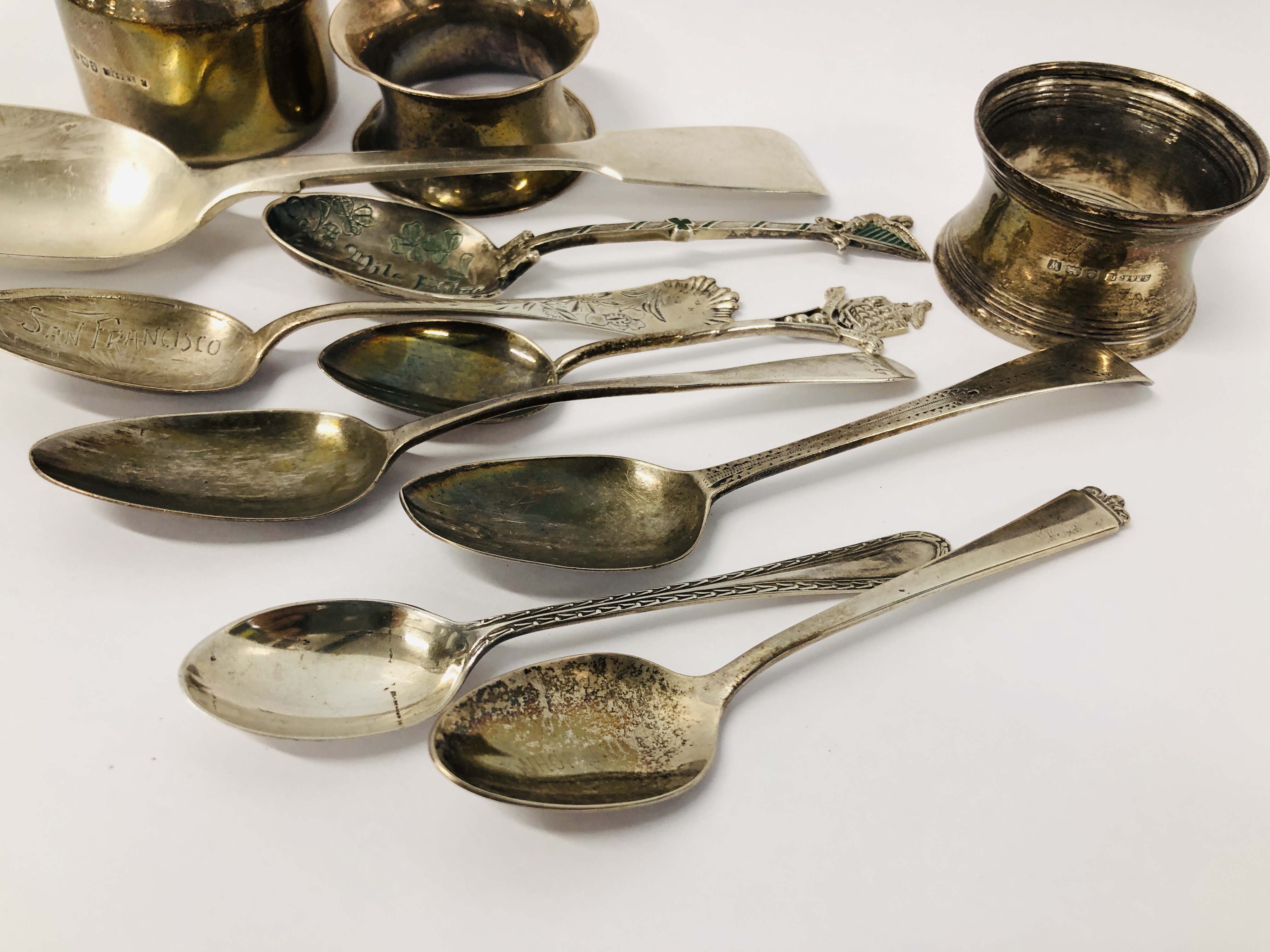 A GROUP OF 8 SILVER TEASPOONS TO INCLUDE GEORGIAN ALONG WITH THREE SILVER SERVIETTE RINGS - Image 2 of 13