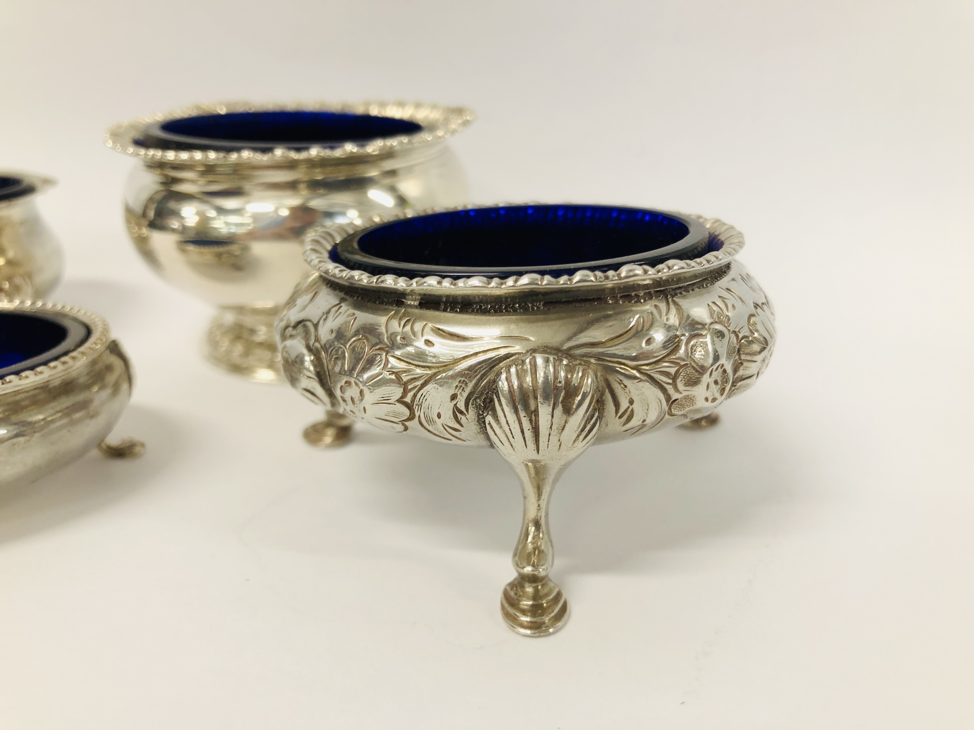 FOUR VARIOUS SILVER BLUE GLASS LINED SALTS - Image 3 of 30