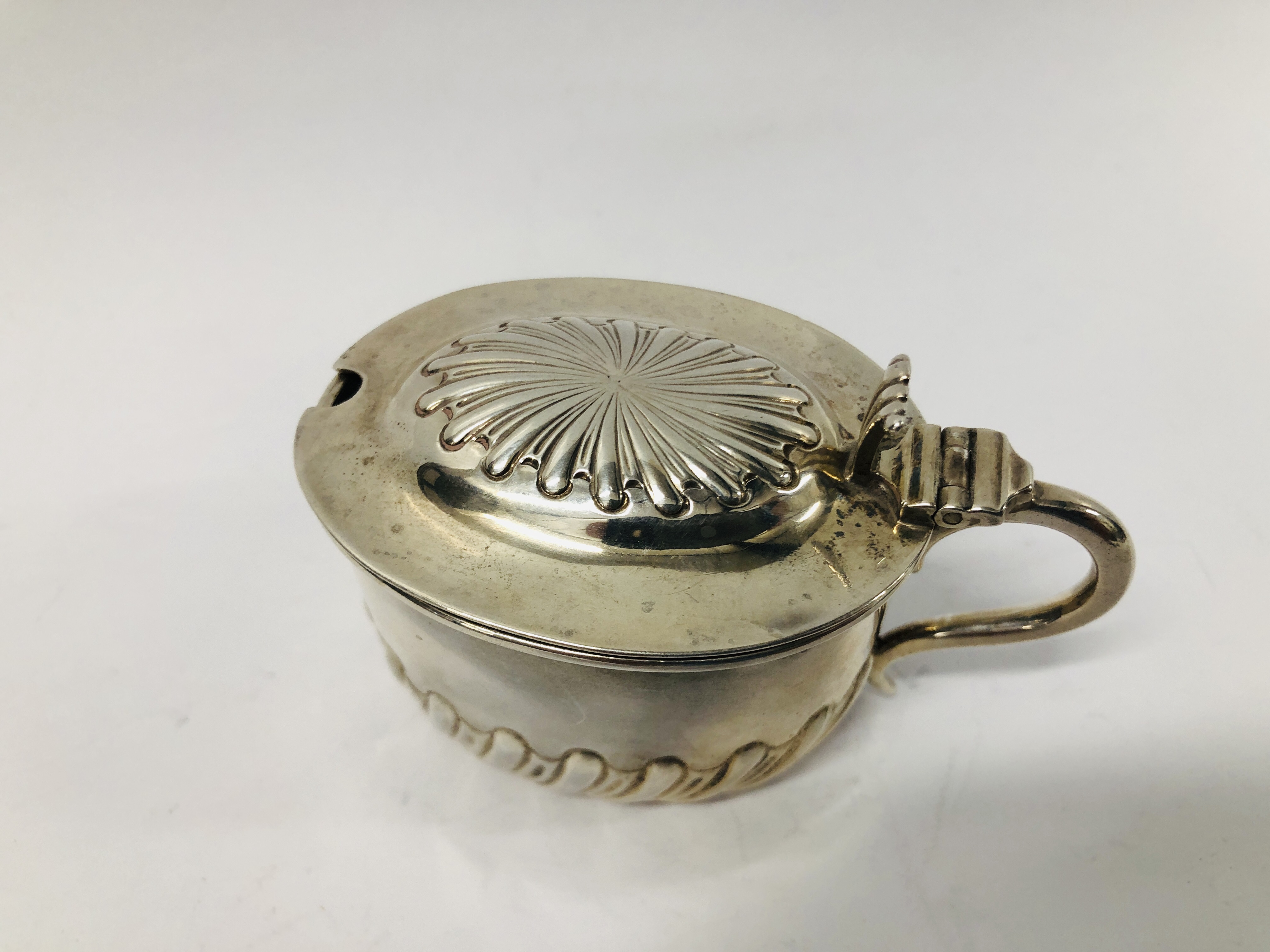 A VICTORIAN OVAL SILVER MUSTARD, HENRY STRATFORD, SHEFFIELD 1885, ALONG WITH CIRCULAR MUSTARD, - Image 15 of 20