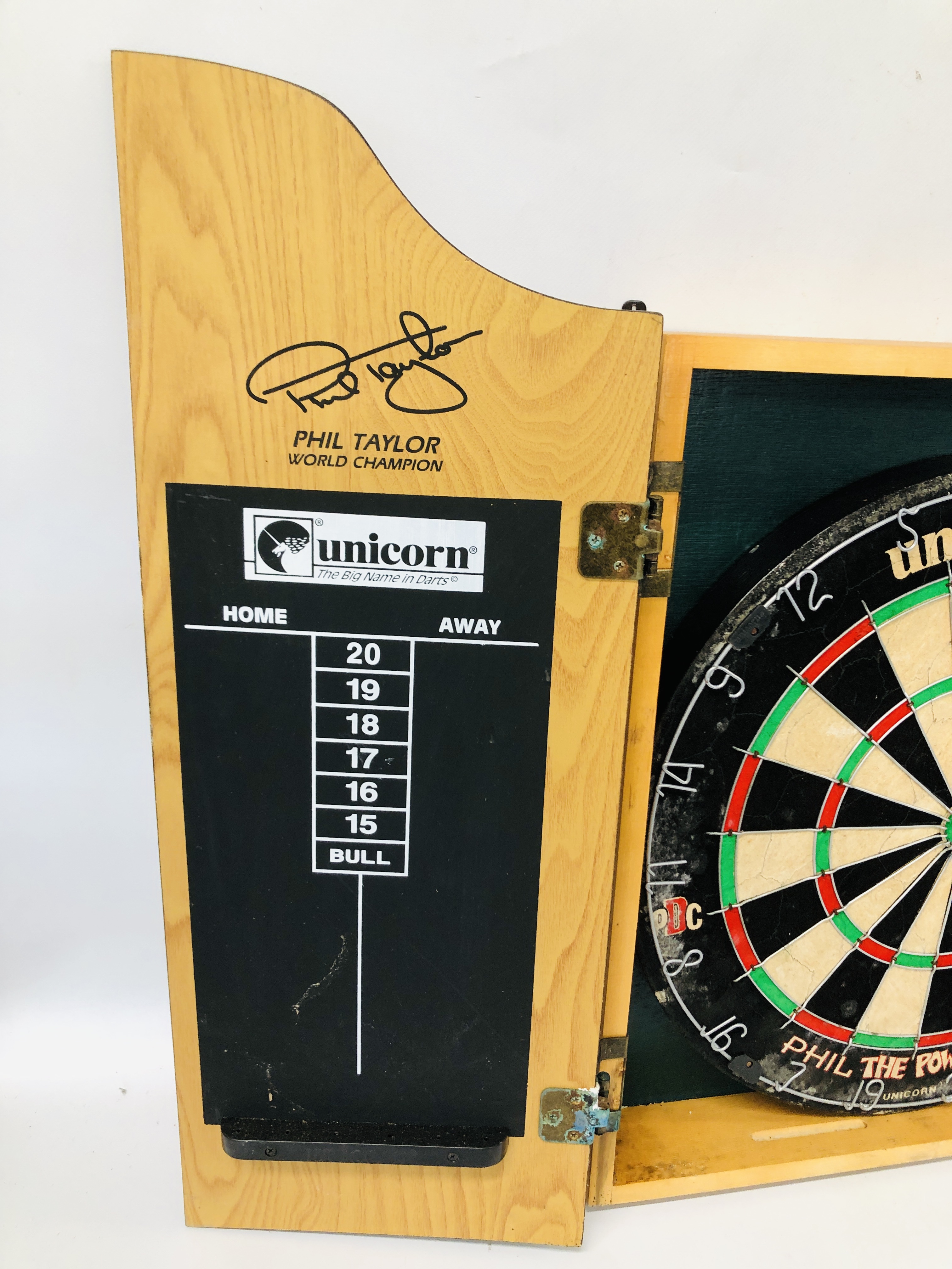 A CABINET MOUNTED UNICORN DARTBOARD BY PHIL TAYLOR. - Image 4 of 5