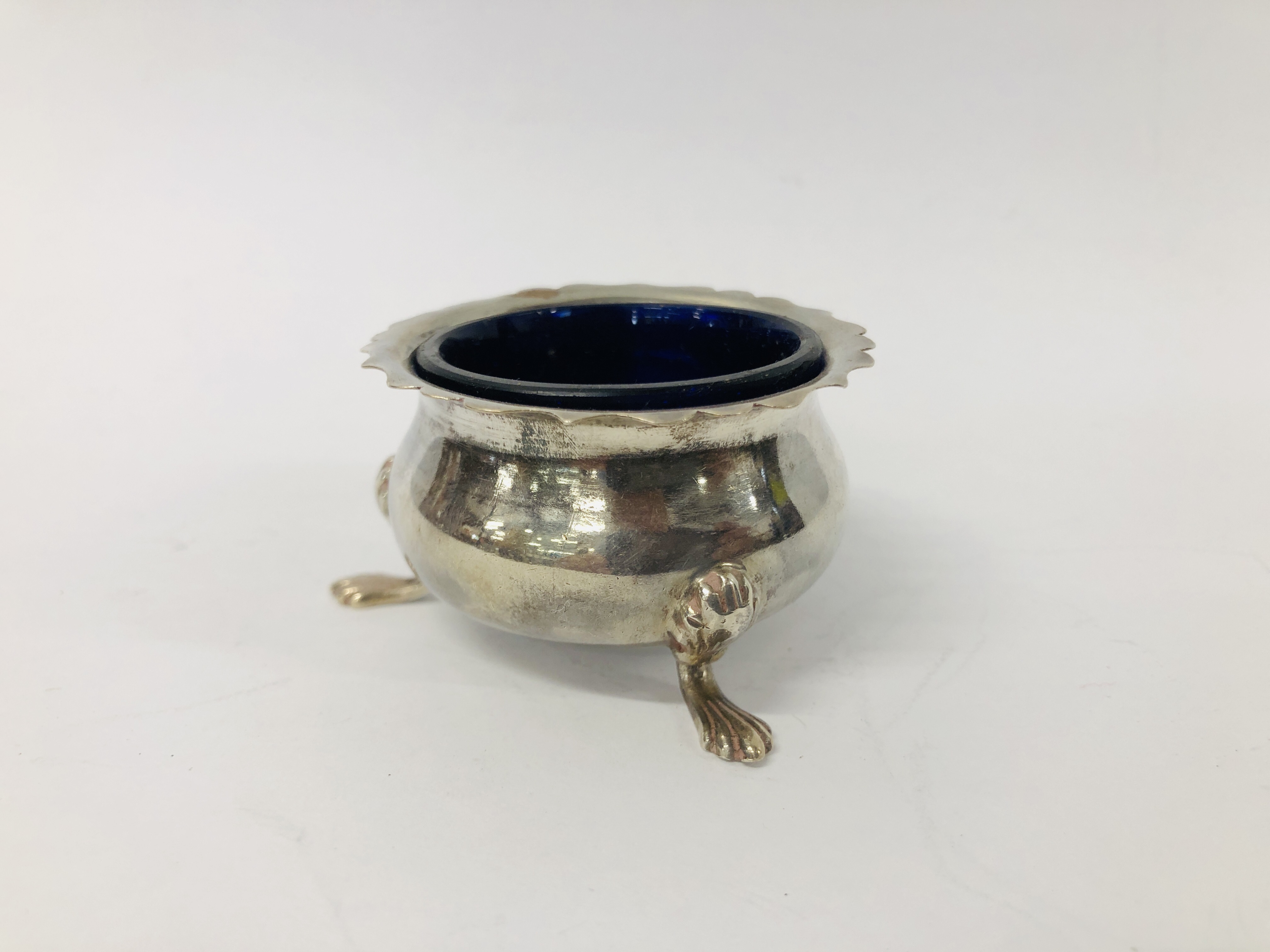 FOUR VARIOUS SILVER BLUE GLASS LINED SALTS - Image 21 of 30