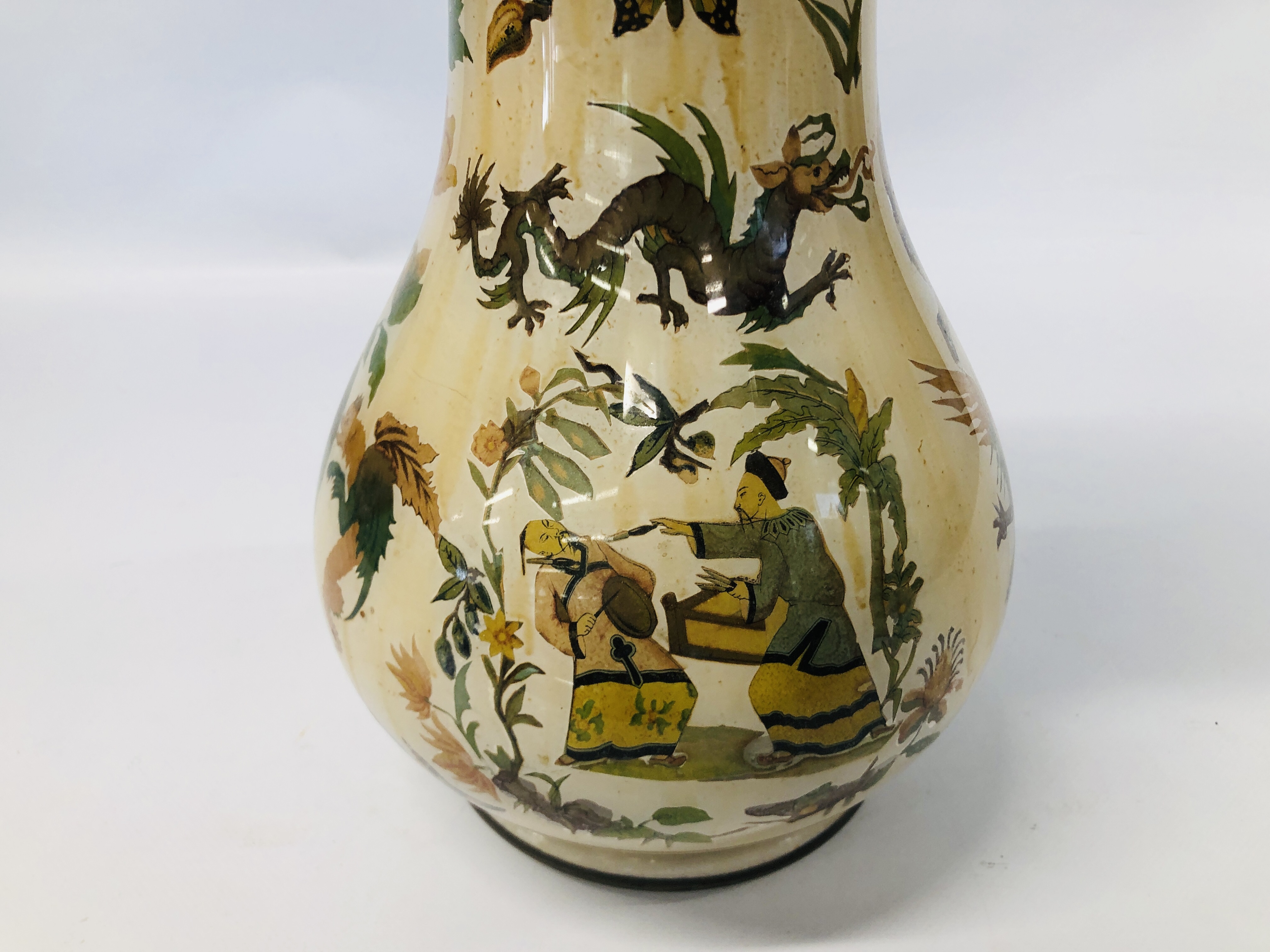 UNUSUAL CHINESE PAINTED GLASS VASE AND COVER HEIGHT 46CM. - Image 4 of 8