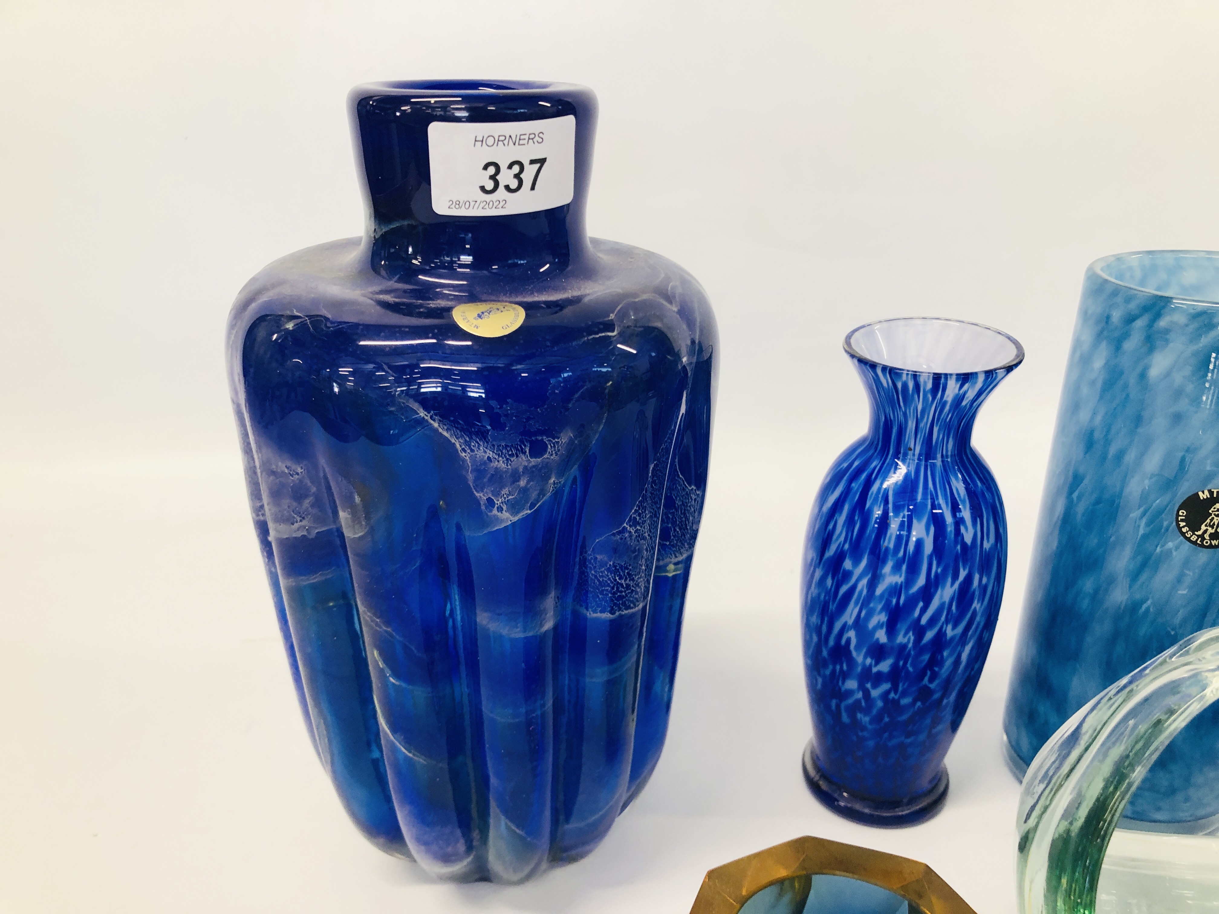 TWO 'MTARFA' ART GLASS VASES ALONG WITH THREE OTHERS UNMARKED, - Image 5 of 6