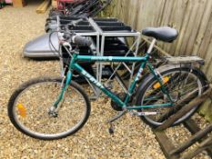 A GENTS GREEN SPRINT BICYCLE WITH CYCLE CARRIER