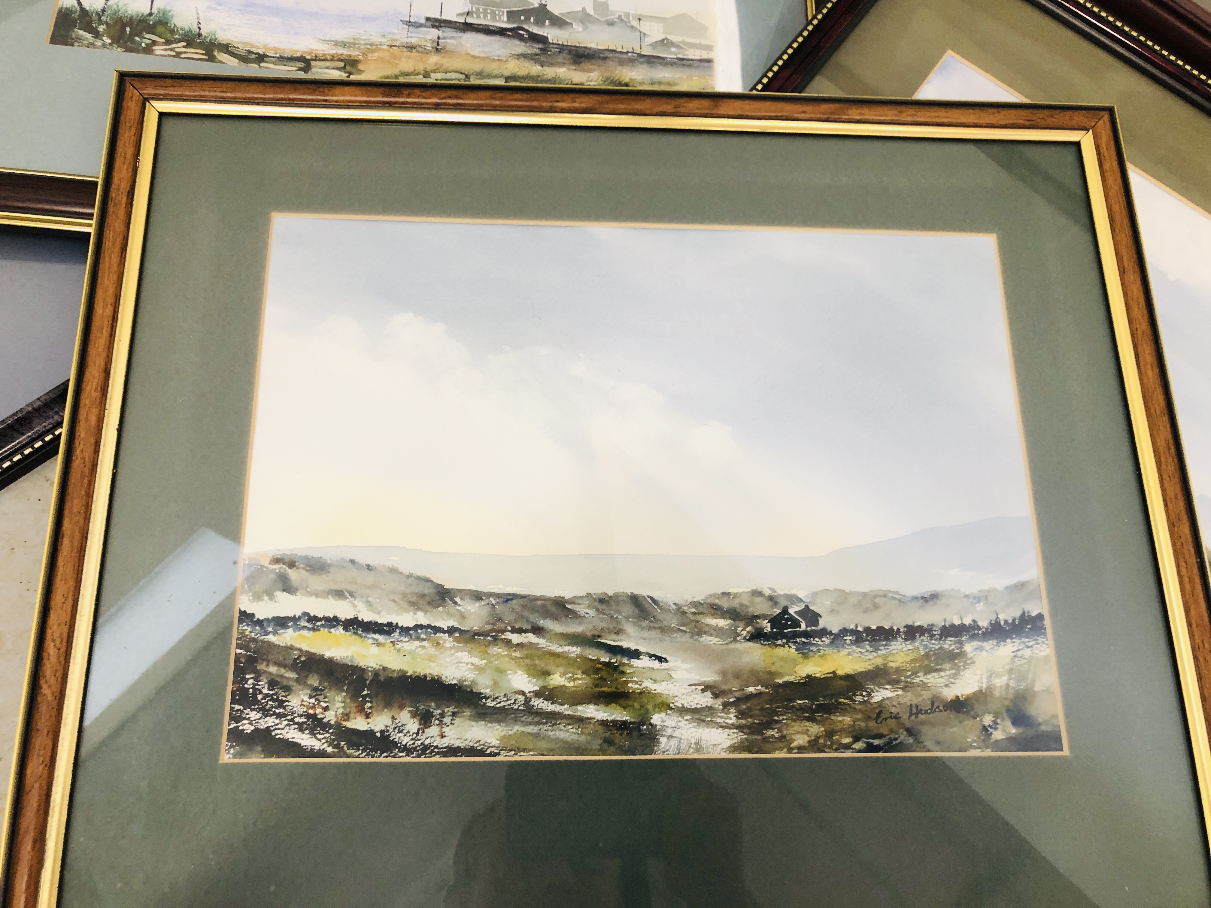 FRAMED ORIGINAL WATERCOLOURS DEPICTING RURAL LANDSCAPE SCENES BEARING SIGNATURE ERIC HUDSON ALONG - Image 7 of 9