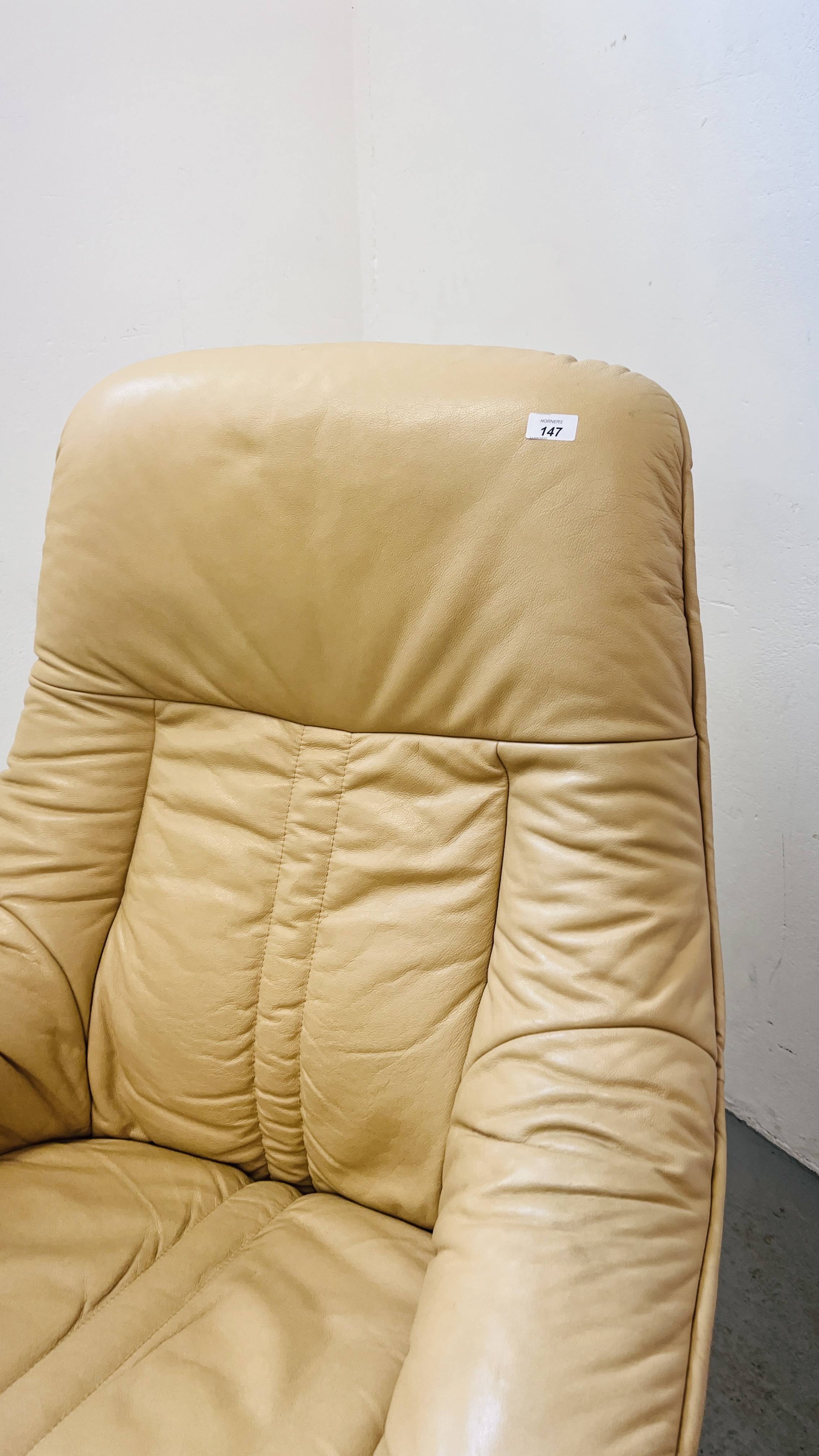 A CREAM LEATHER SWIVEL RELAXER CHAIR WITH MATCHING FOOTSTOOL - Image 3 of 11